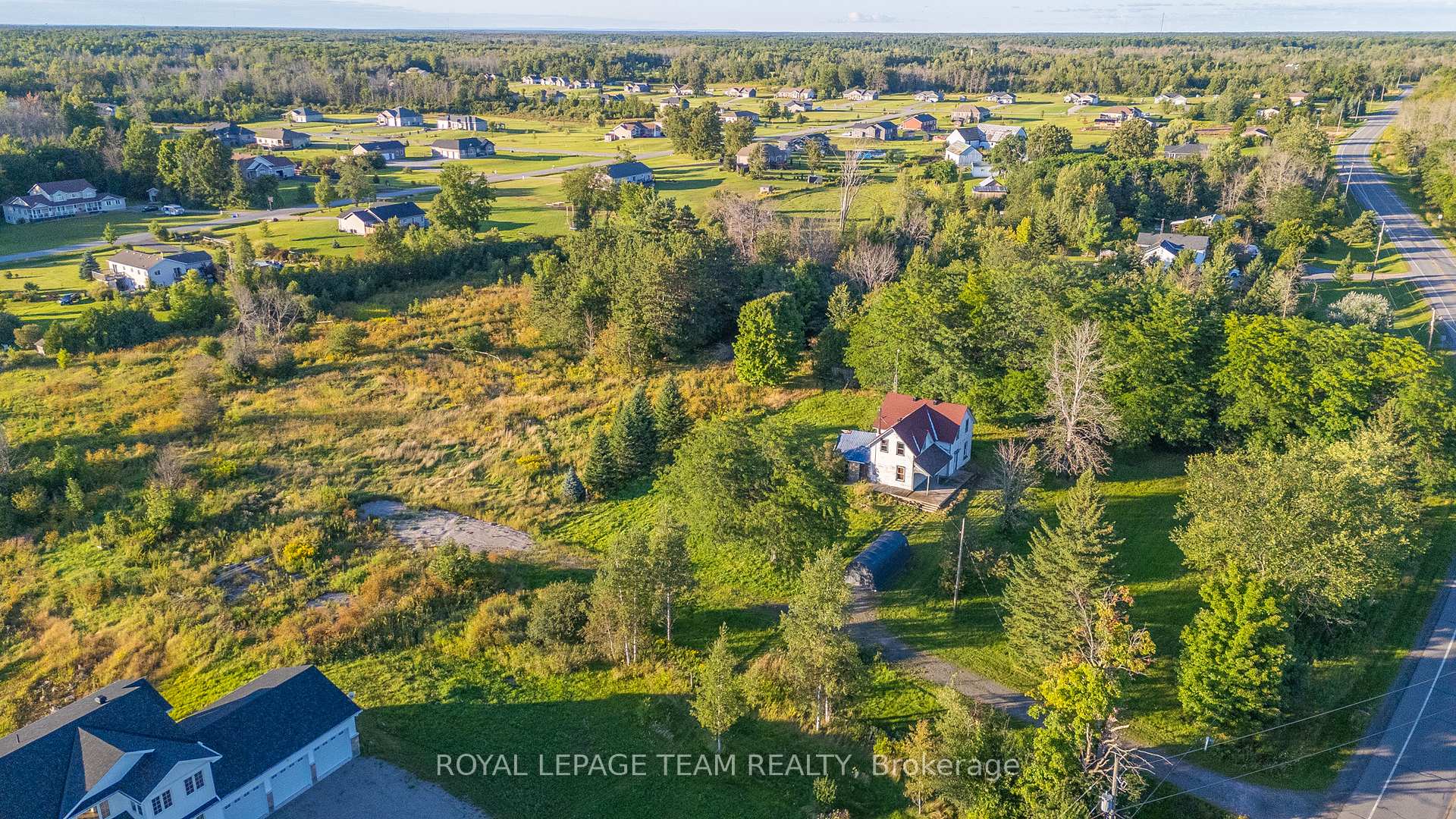 1102 Perth Road N, Beckwith, ON K7A 4S7
