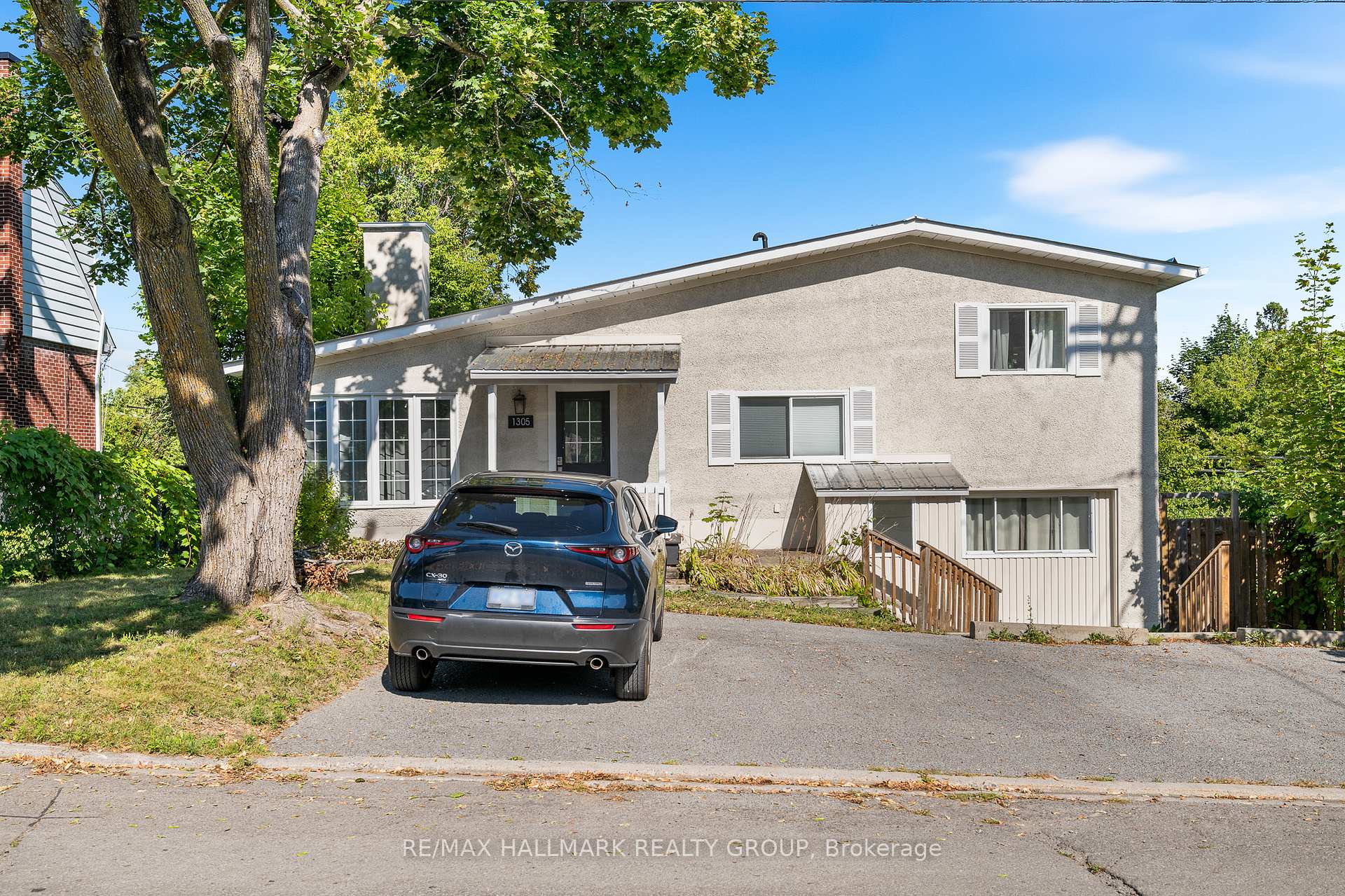 1305 DORCHESTER Avenue, Carlington - Central Park, ON K1Z 8E8
