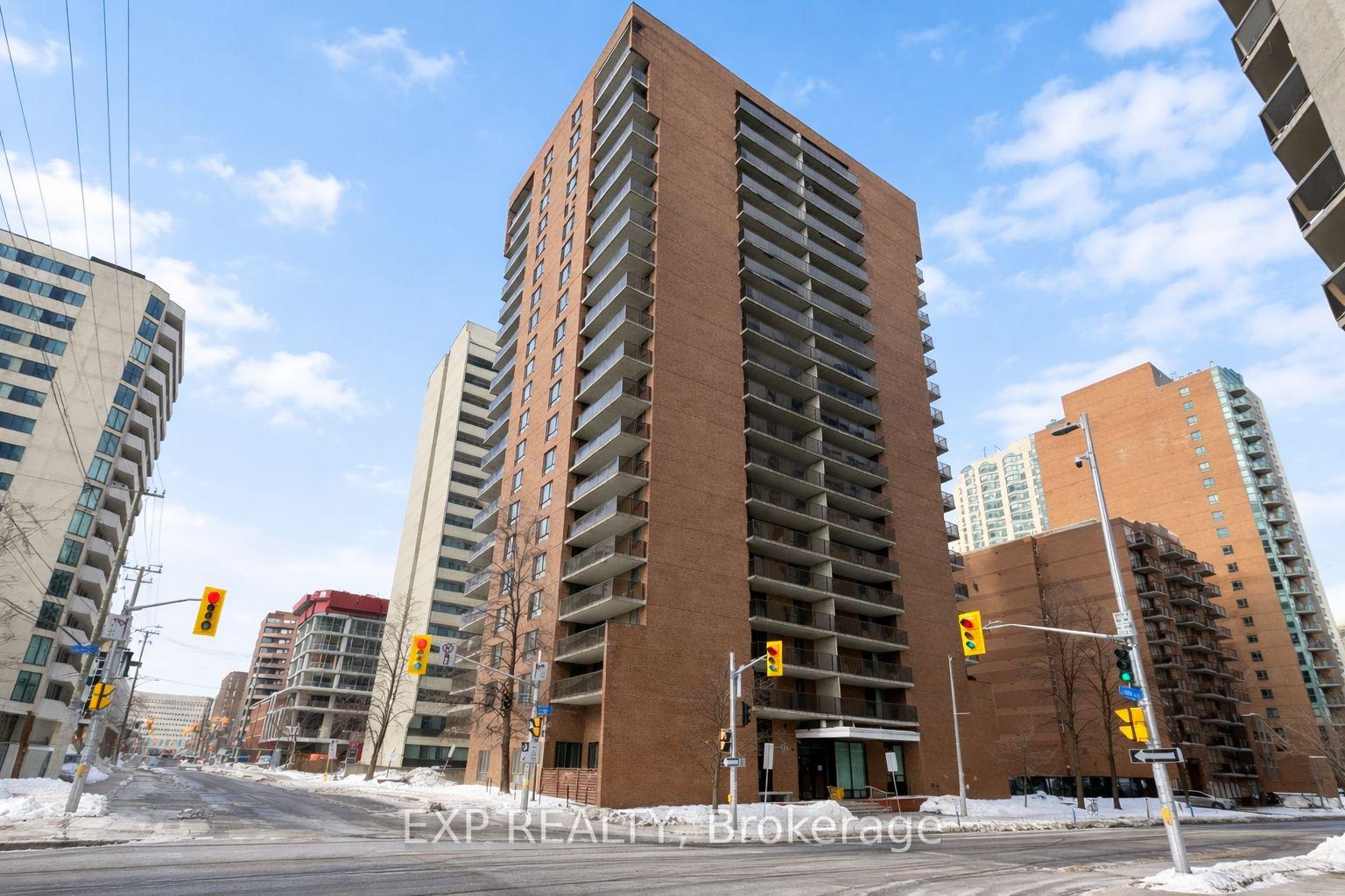 475 Laurier Avenue W 705, Ottawa Centre, ON K1R 7X1