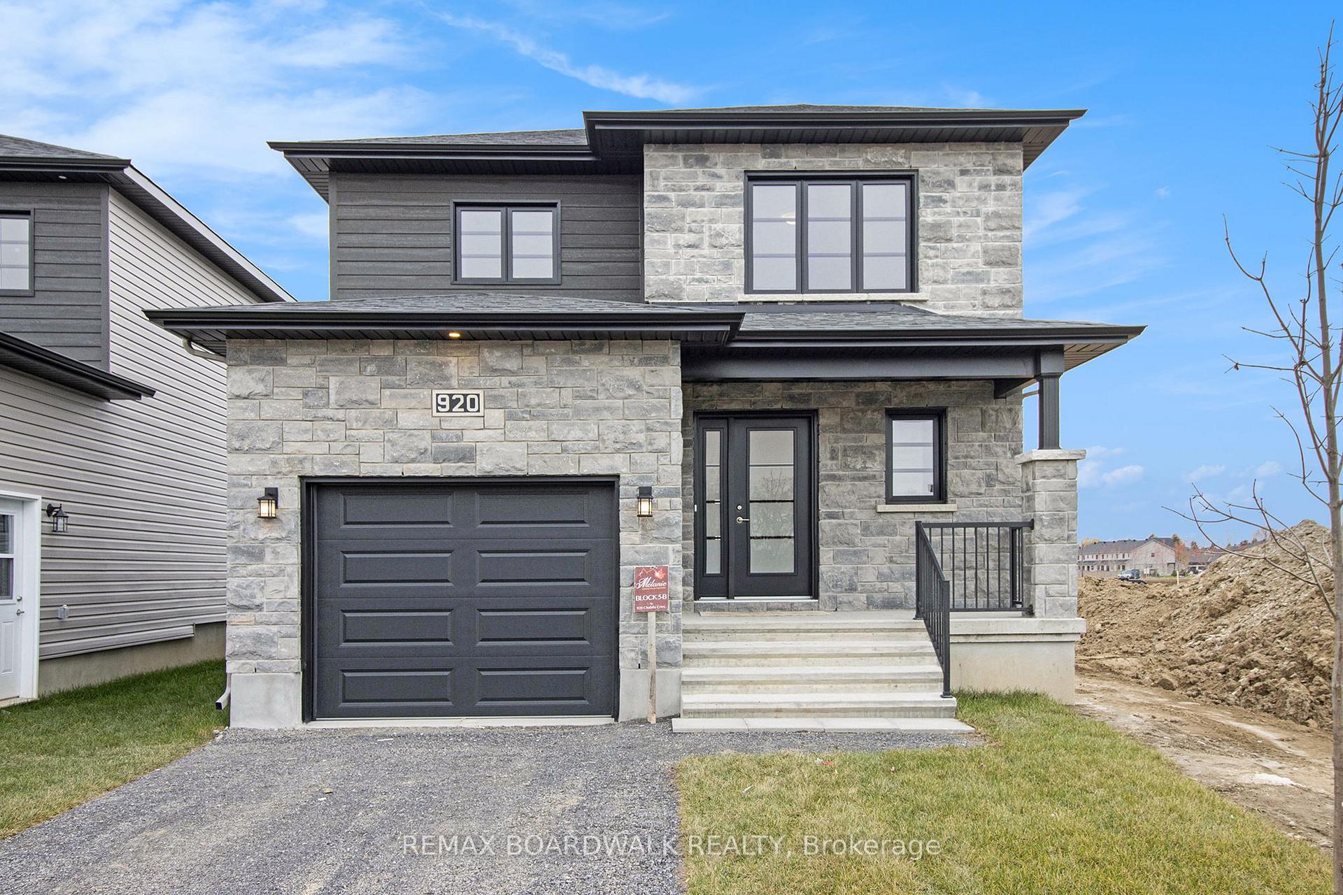 1145 MONTBLANC Crescent, Russell, ON K0A 1W0