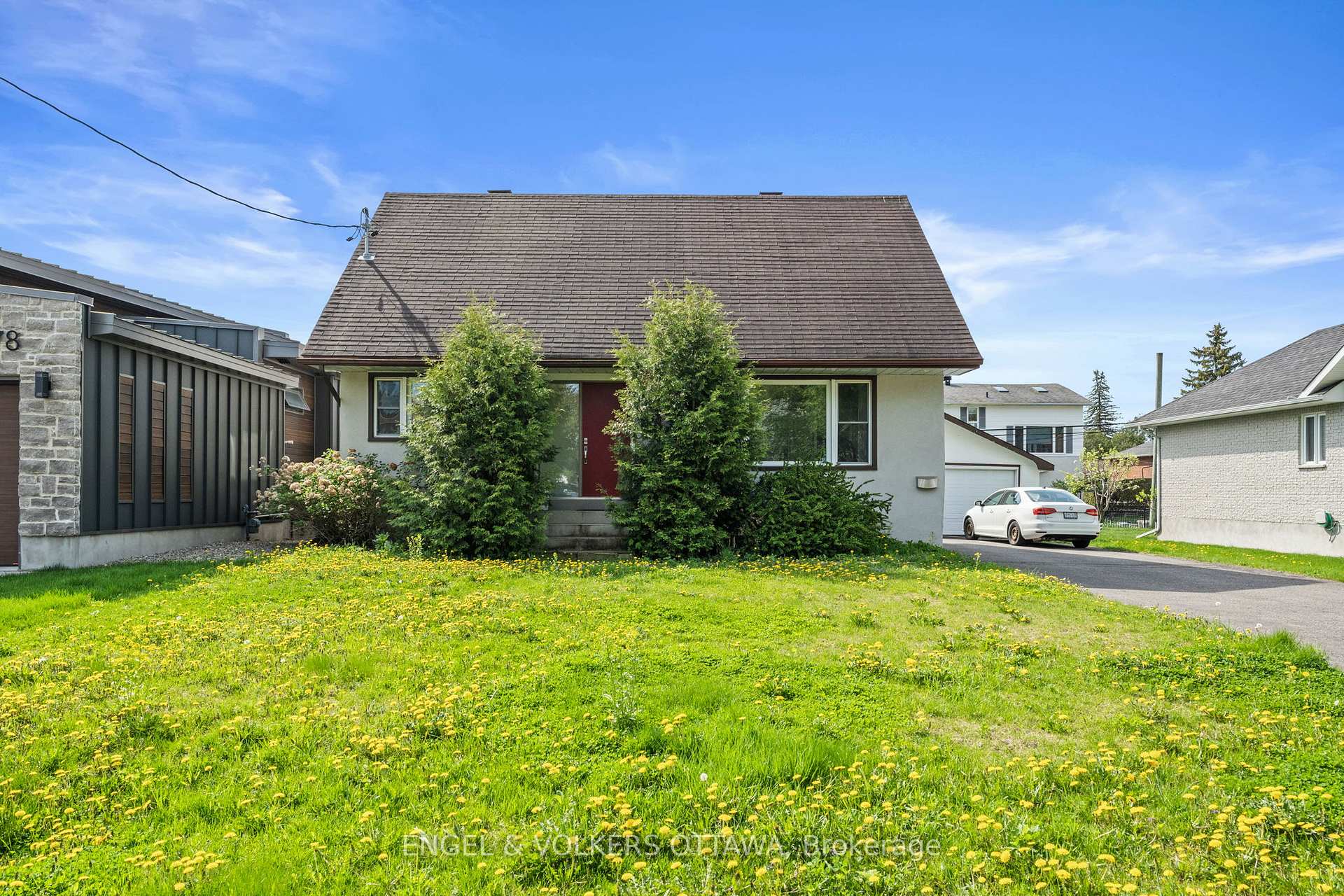 1372 Ridgedale Street, Blossom Park - Airport and Area, ON K1T 1C5