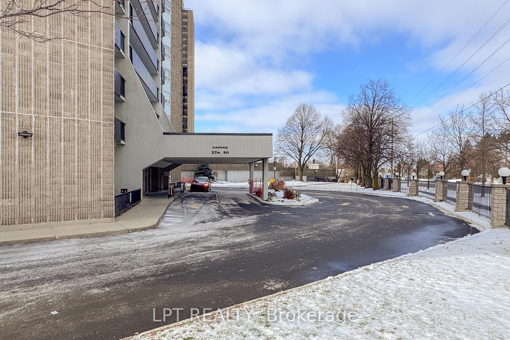 1380 Prince Of Wales Drive 802, Mooneys Bay - Carleton Heights and Area, ON K2C 3N5