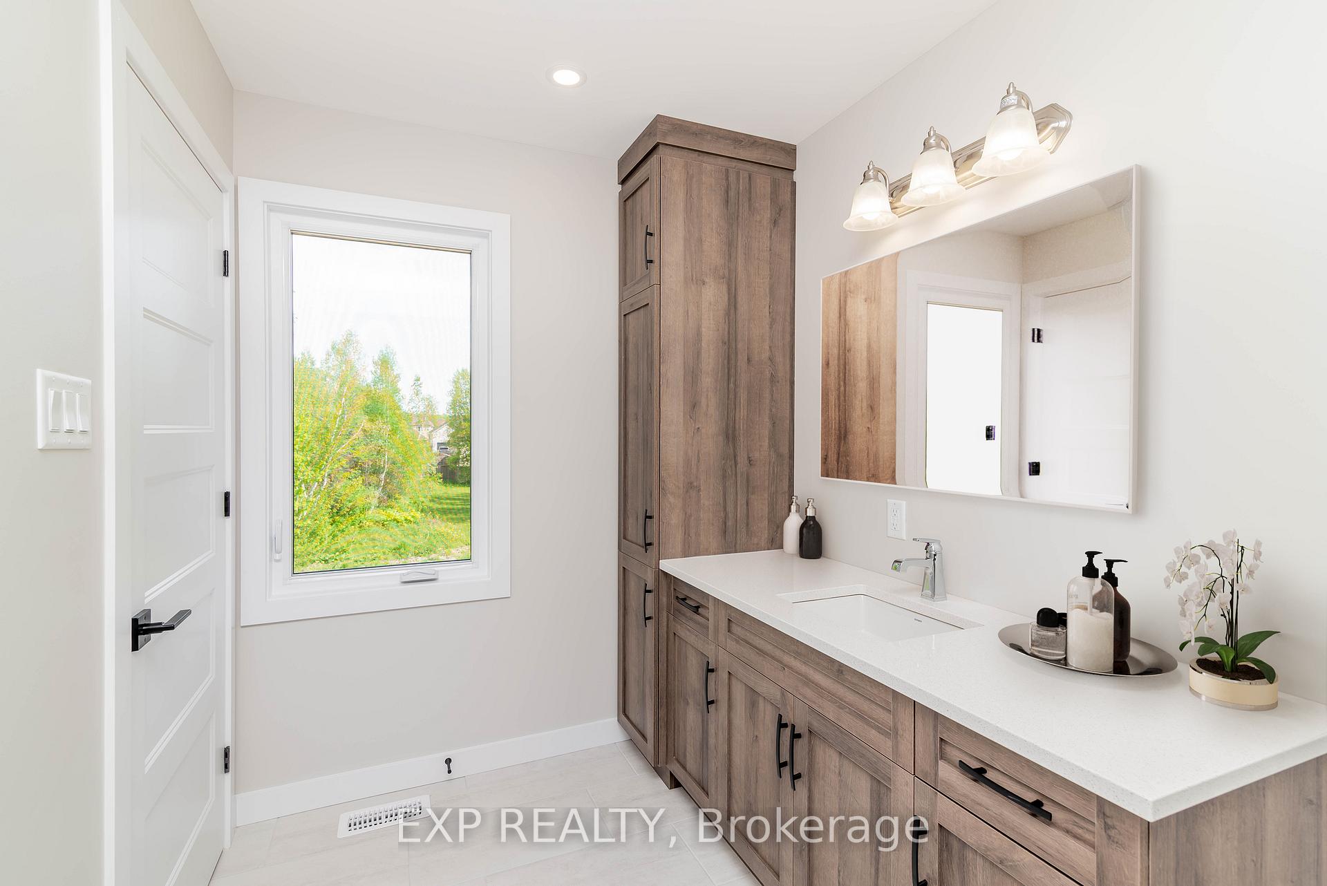 140 Elizabeth Crescent, North Dundas, ON K0A 2M0