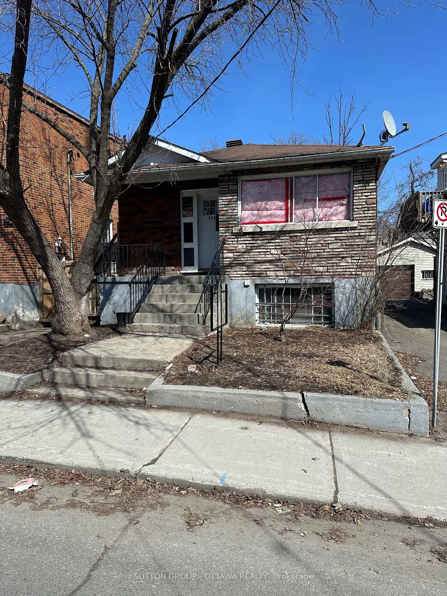 259 Granville Street N, Vanier and Kingsview Park, ON K1L 6Z3