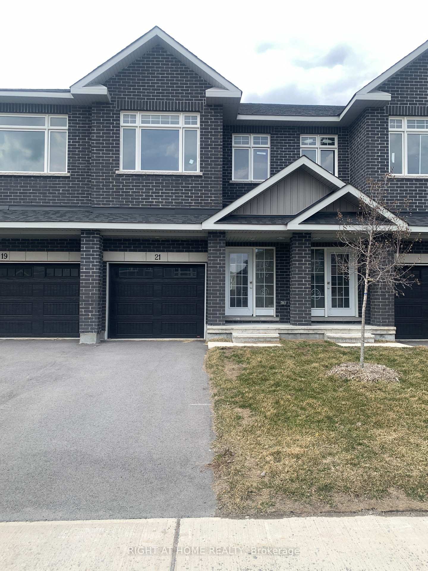 21 Wylie Way, Carleton Place, ON K7C 0C4