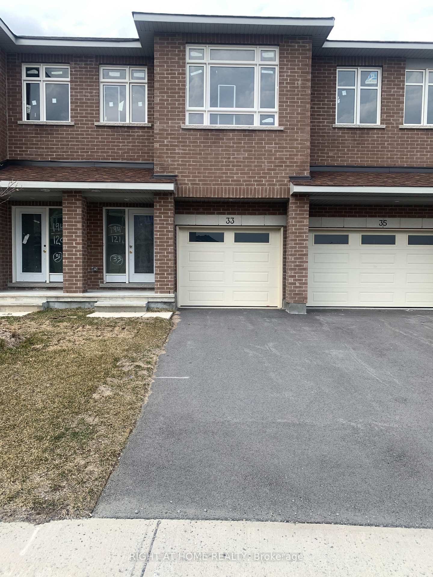 33 Wylie Way, Carleton Place, ON K7C 0C4