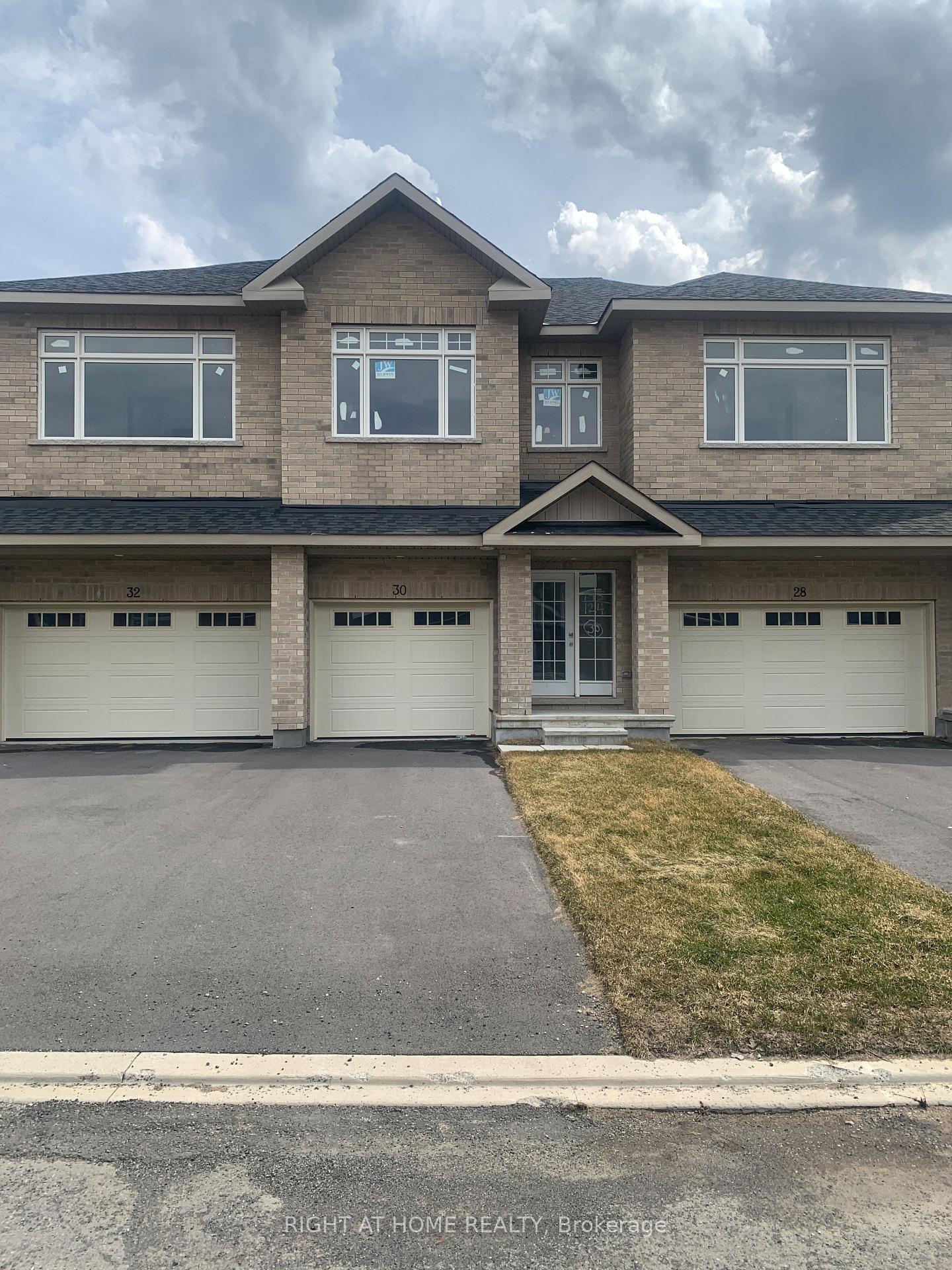30 Wylie Way, Carleton Place, ON K7C 0C4
