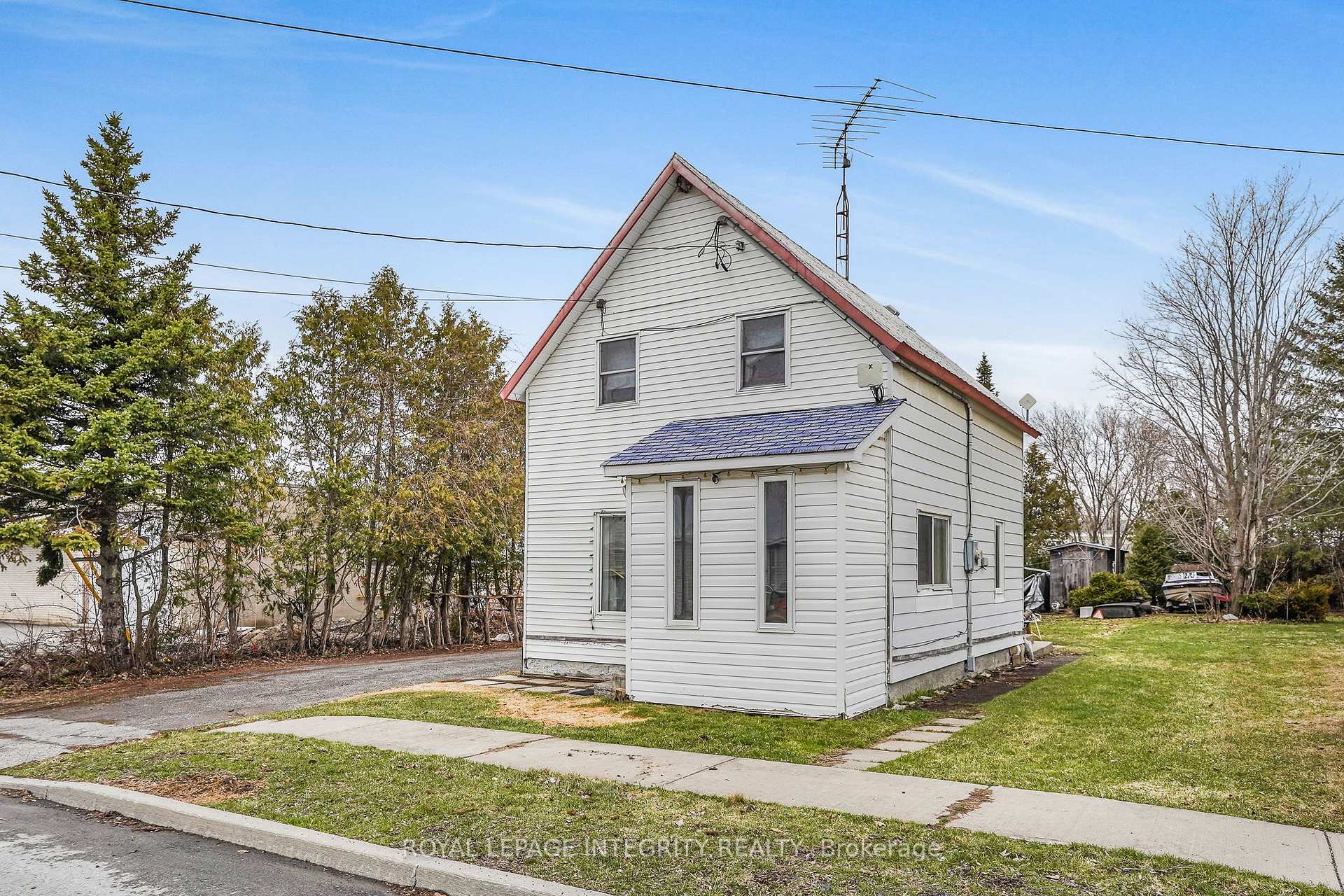 259 Bishop Street N, North Glengarry, ON K0C 1A0