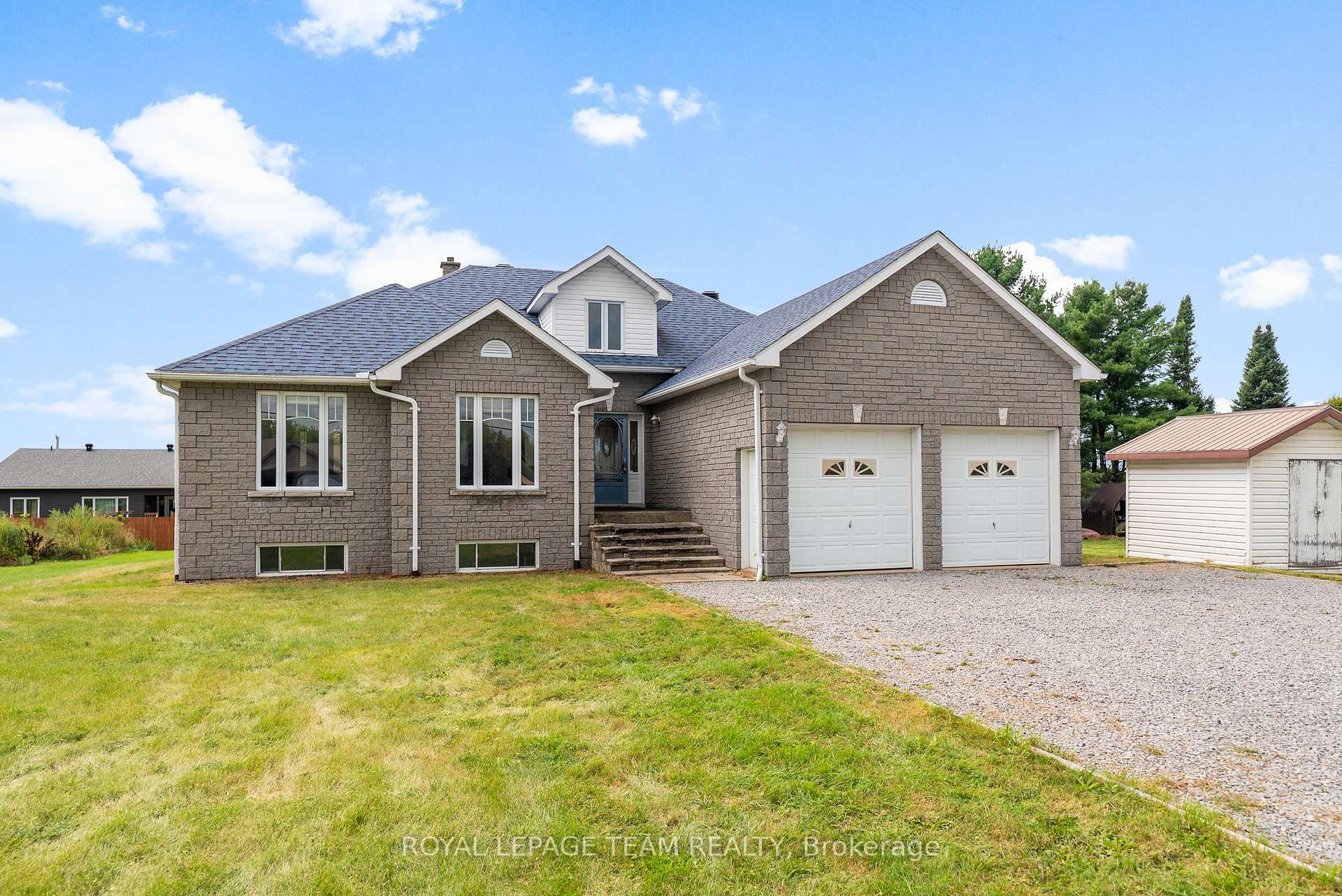 37 Rapid Road, Whitewater Region, ON K0J 2L0