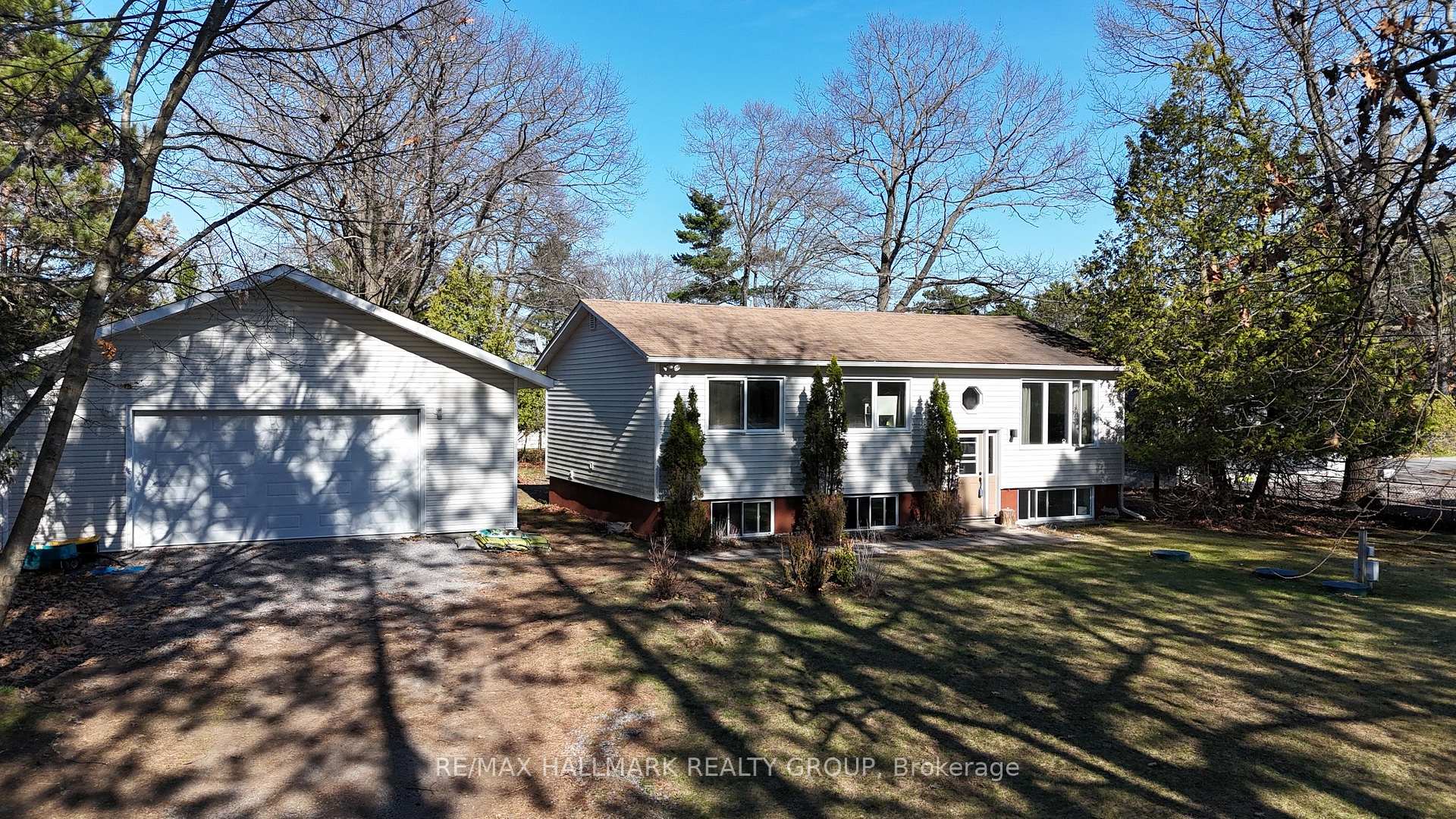 244 Baldwin Street, Constance Bay - Dunrobin - Kilmaurs - Woodlawn, ON K0A 3M0