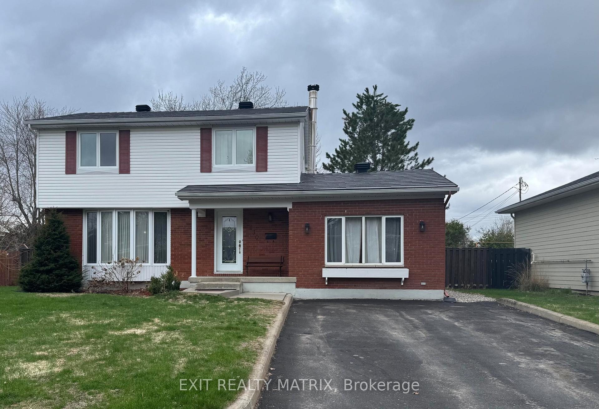 630 Thorne Street, Hawkesbury, ON K6A 2N6