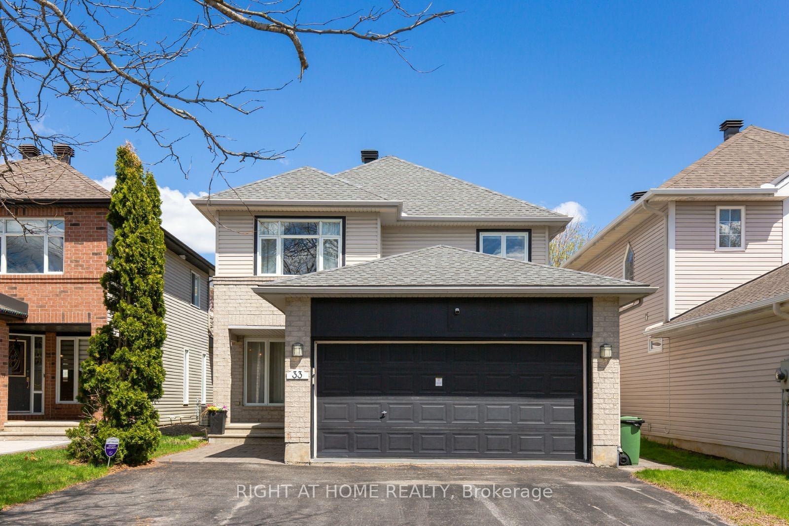 33 SPUR Avenue, Kanata, ON K2M 2R9