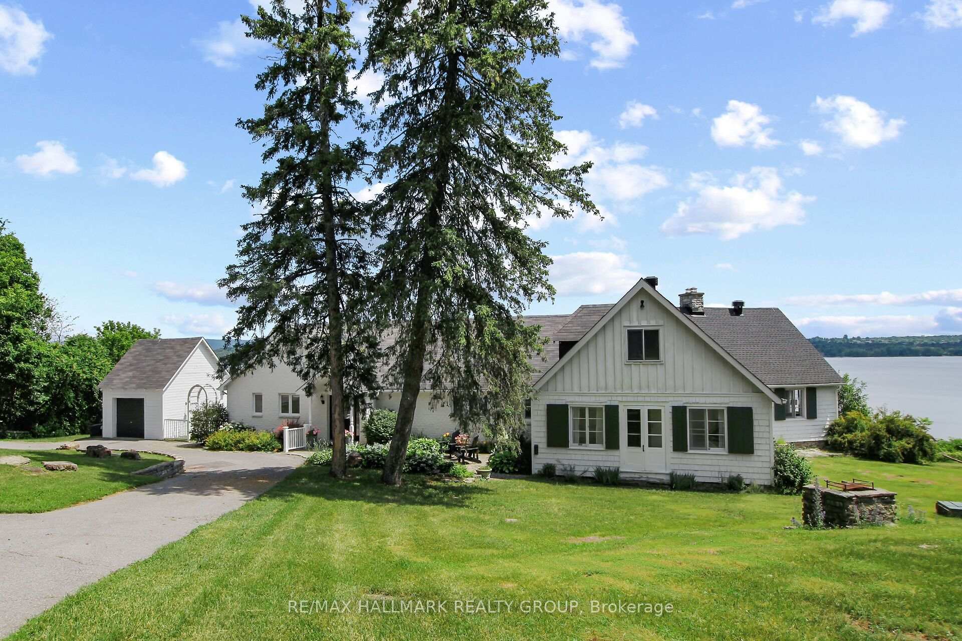 350 Berry Side Road, Kanata, ON K0A 1T0