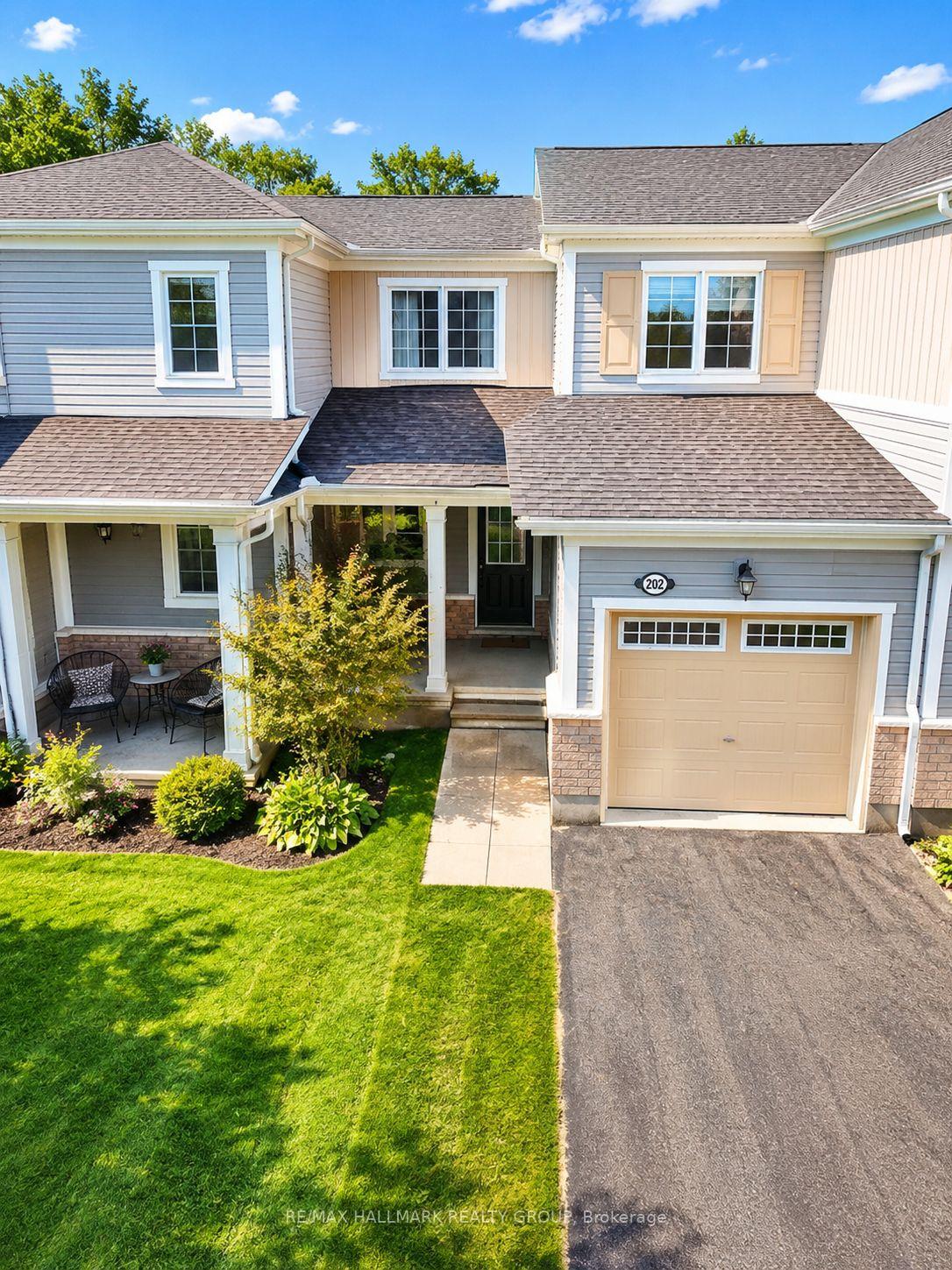 202 Conifer Creek Circle, Kanata, ON K2M 0M2