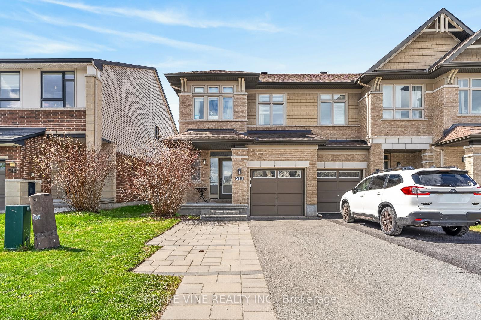 510 Grand Tully Way, Blossom Park - Airport and Area, ON K1V 2M9