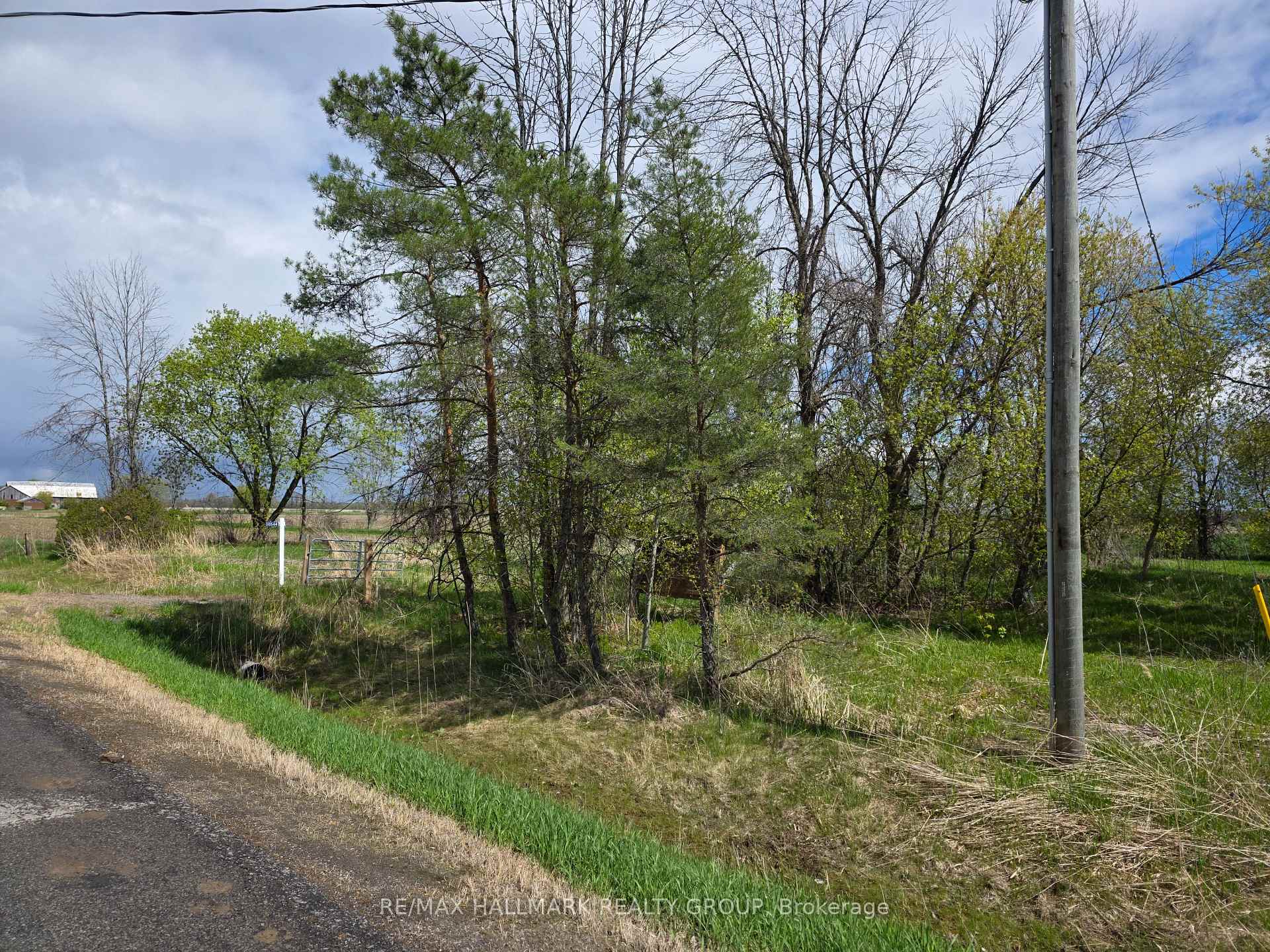 10544 COOK Road, South Dundas, ON K0E 1C0