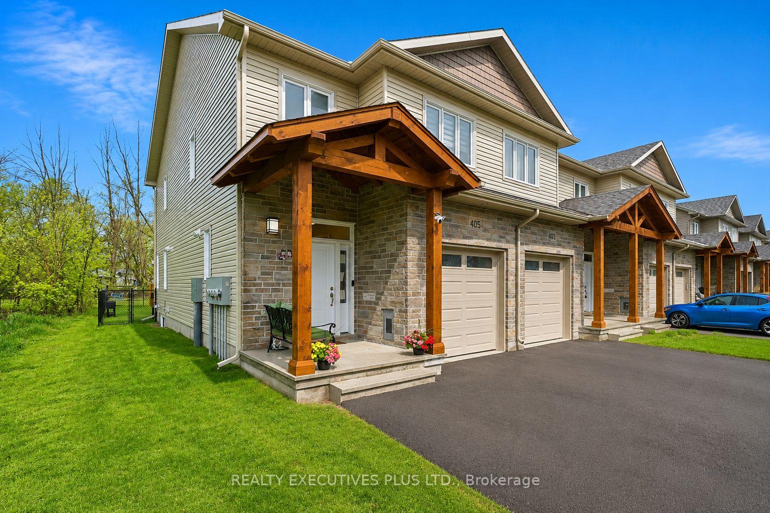 405 Voyageur Place W, Russell, ON K0A 1W0