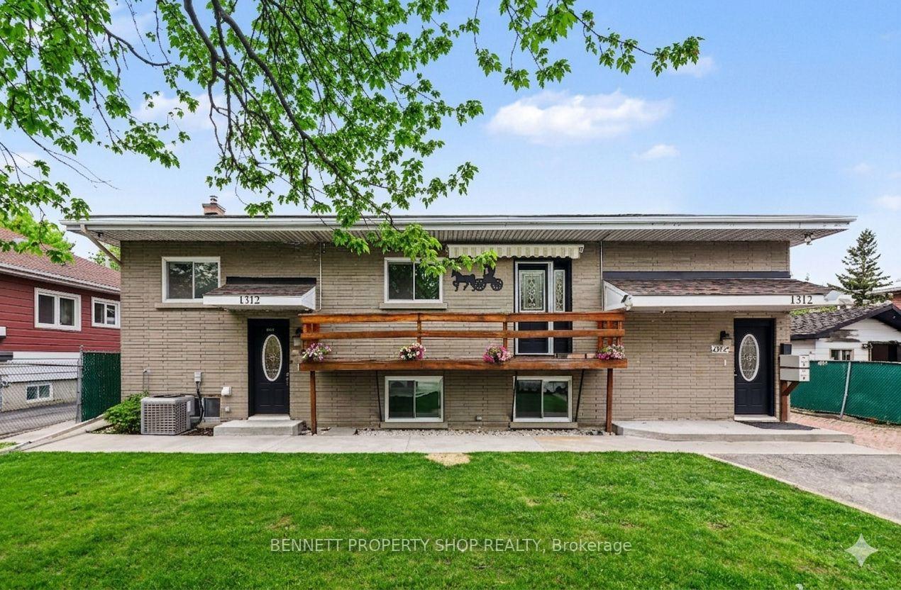 1312 Avenue R Avenue, Alta Vista and Area, ON K1G 0B9