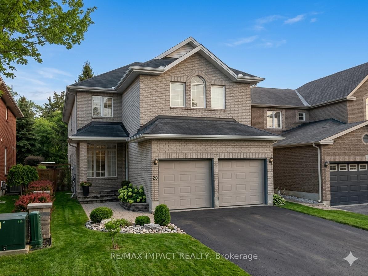 20 Remembrance Crescent, Alta Vista and Area, ON K1G 6N4