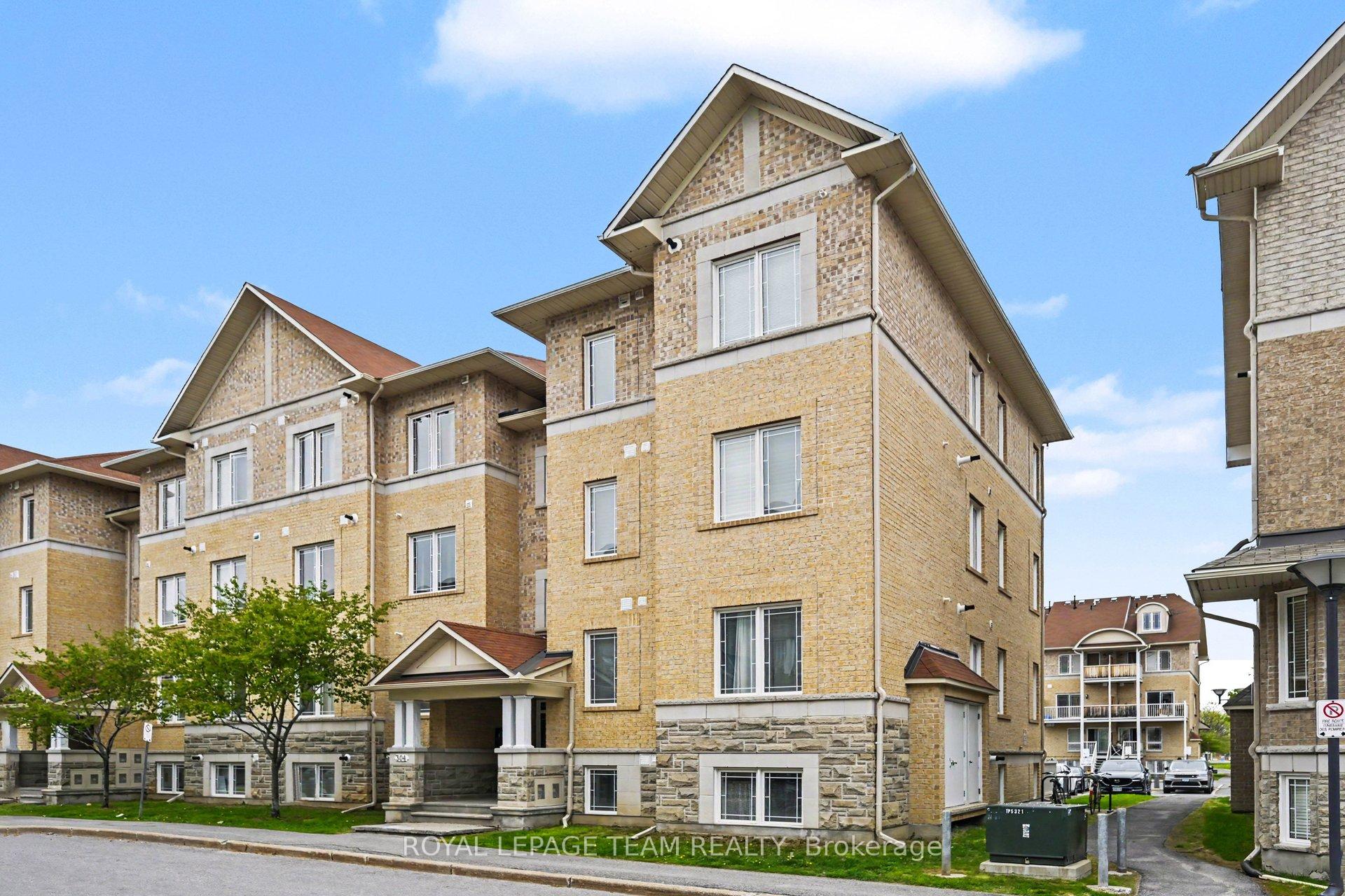 304 Paseo Private 1, South of Baseline to Knoxdale, ON K2G 4N8