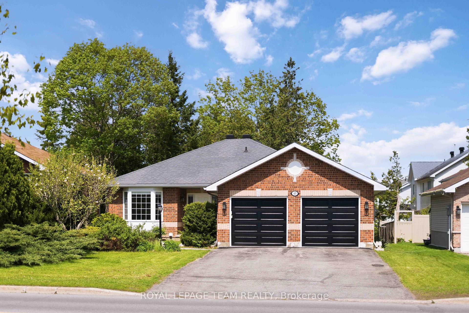 43 West Ridge Drive, Stittsville - Munster - Richmond, ON K2S 1S4