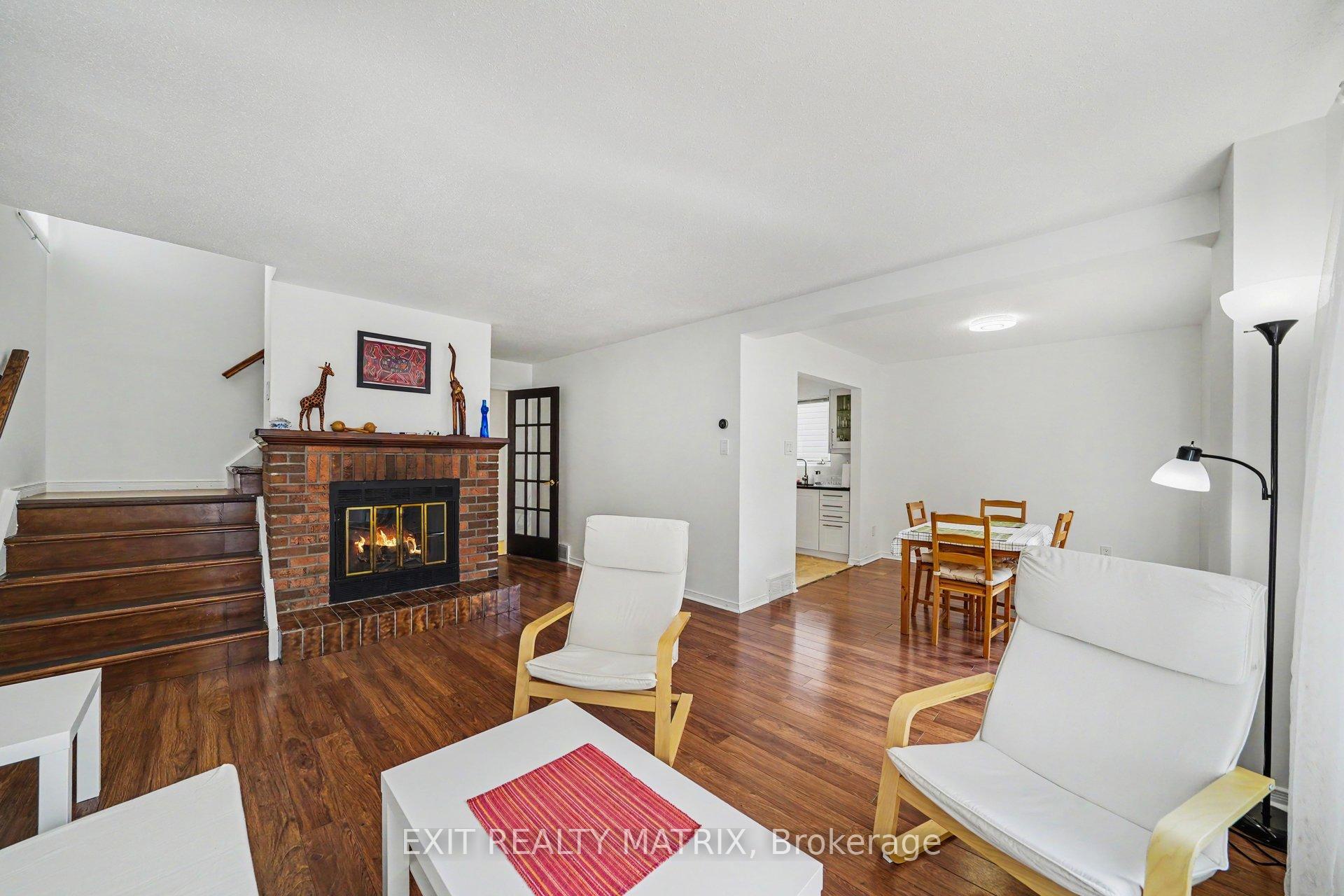 3773 Autumnwood Street, Blossom Park - Airport and Area, ON K1T 2G7