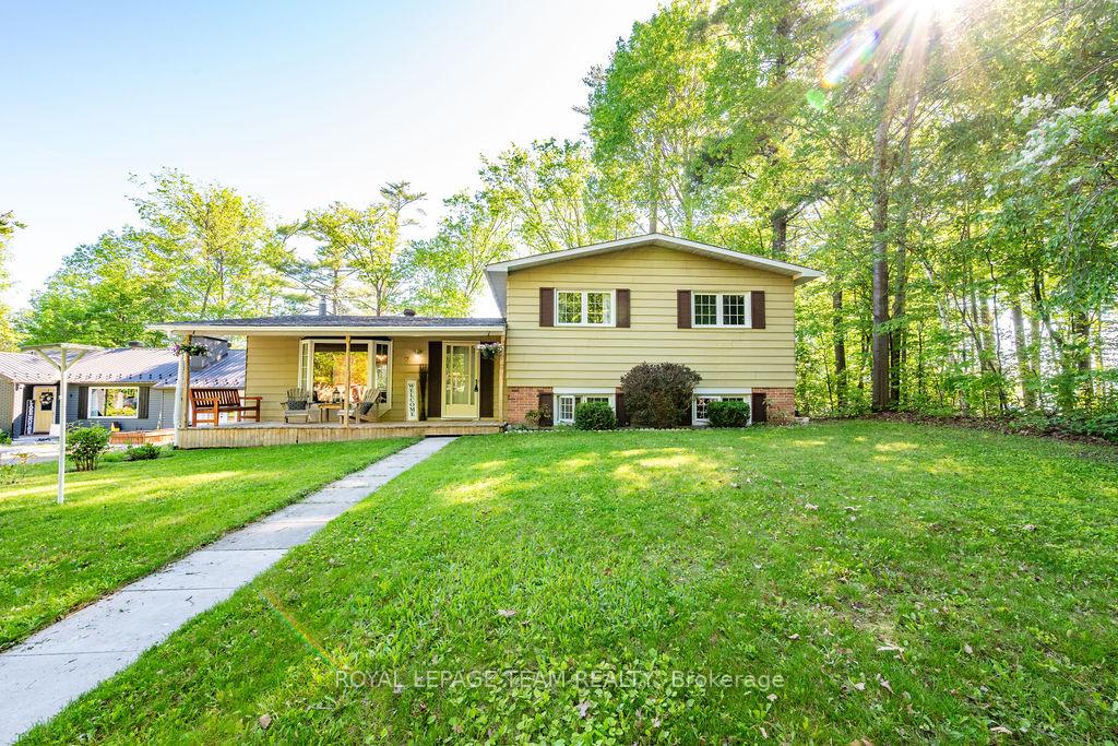 7 Simmons Drive, Whitewater Region, ON K0J 1K0