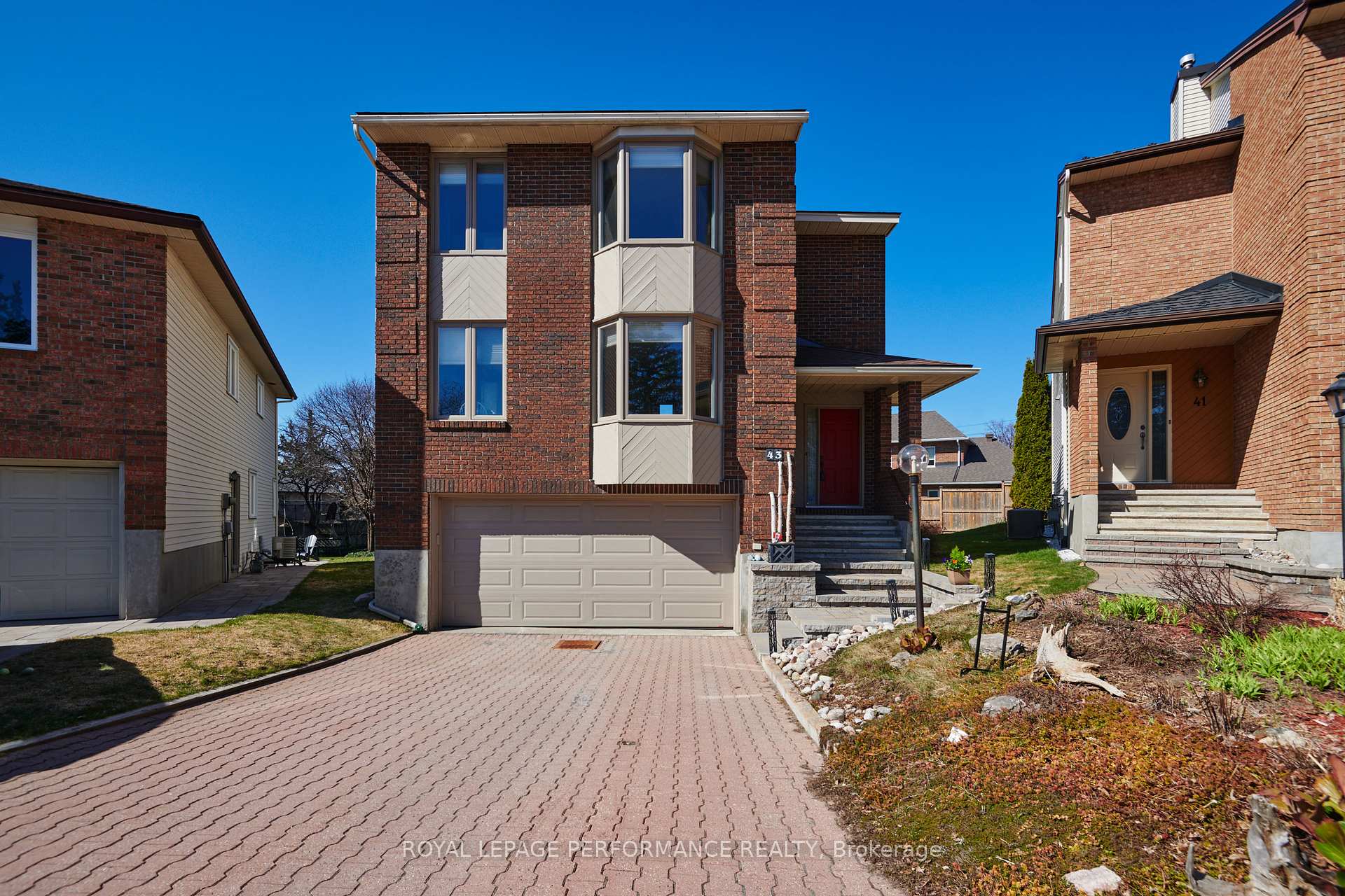 43 Waterview Court, Billings Bridge - Riverside Park and Area, ON K1V 0H5