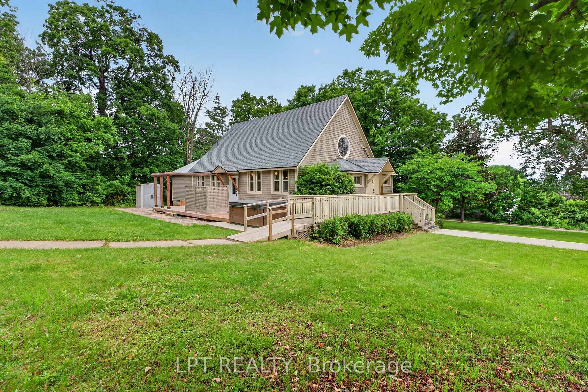 26 Charbonneau Street, McNab/Braeside, ON K0A 1G0