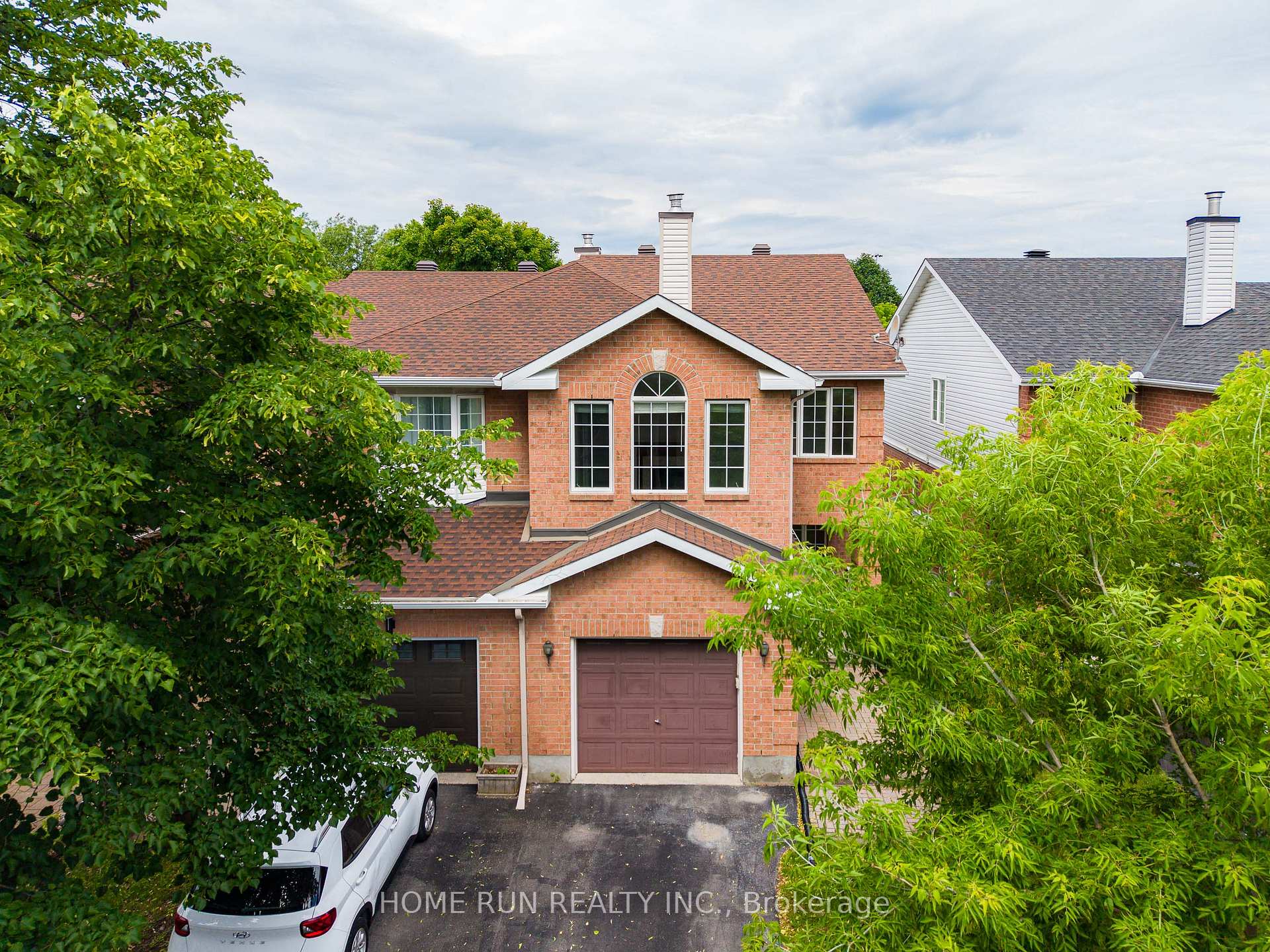 14 COHEN Avenue, Kanata, ON K2L 4E9