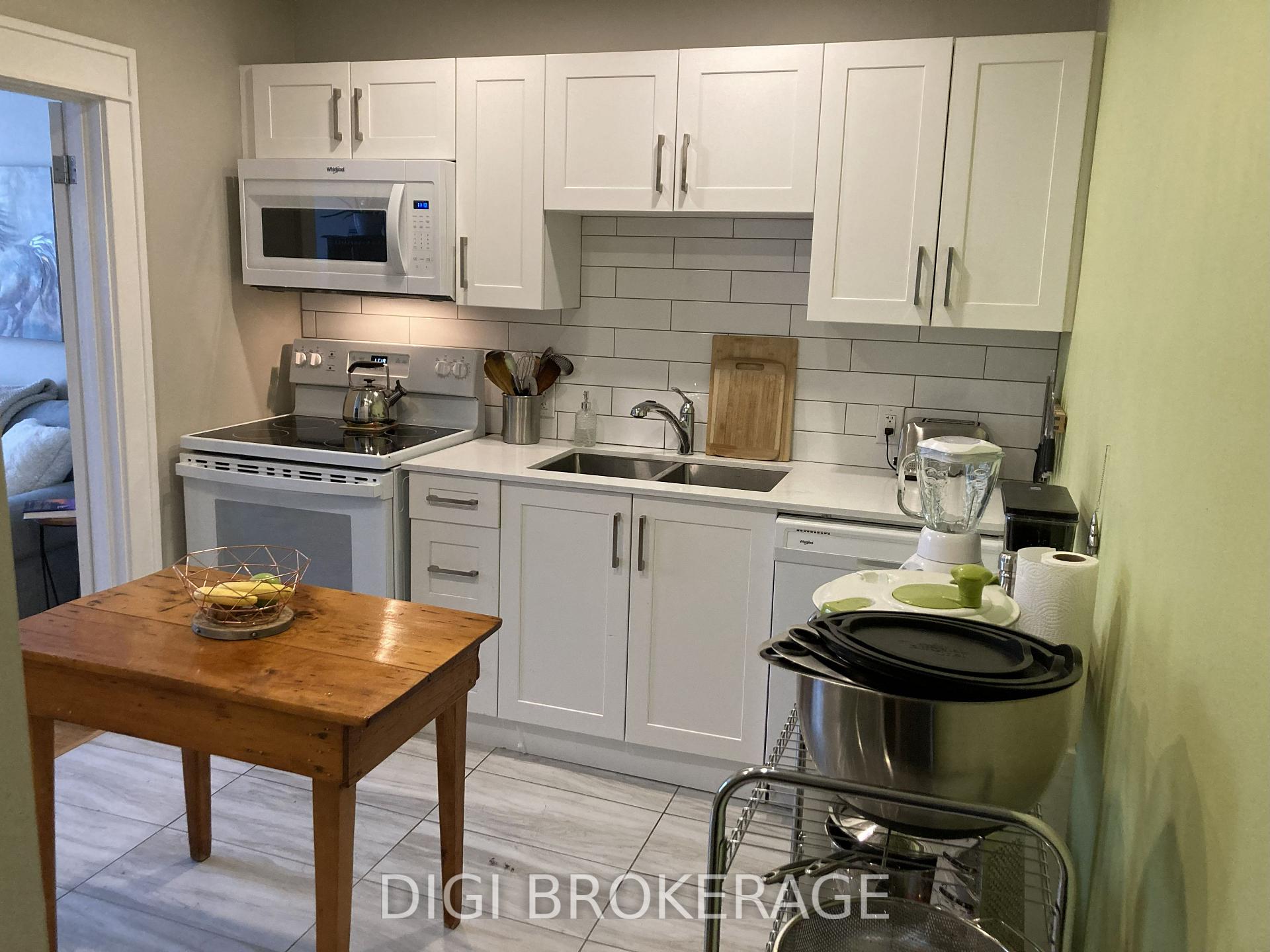 13 Acacia Avenue 11 #'s1-3; 13 #'s 1-3, New Edinburgh - Lindenlea, ON K1M 0P3