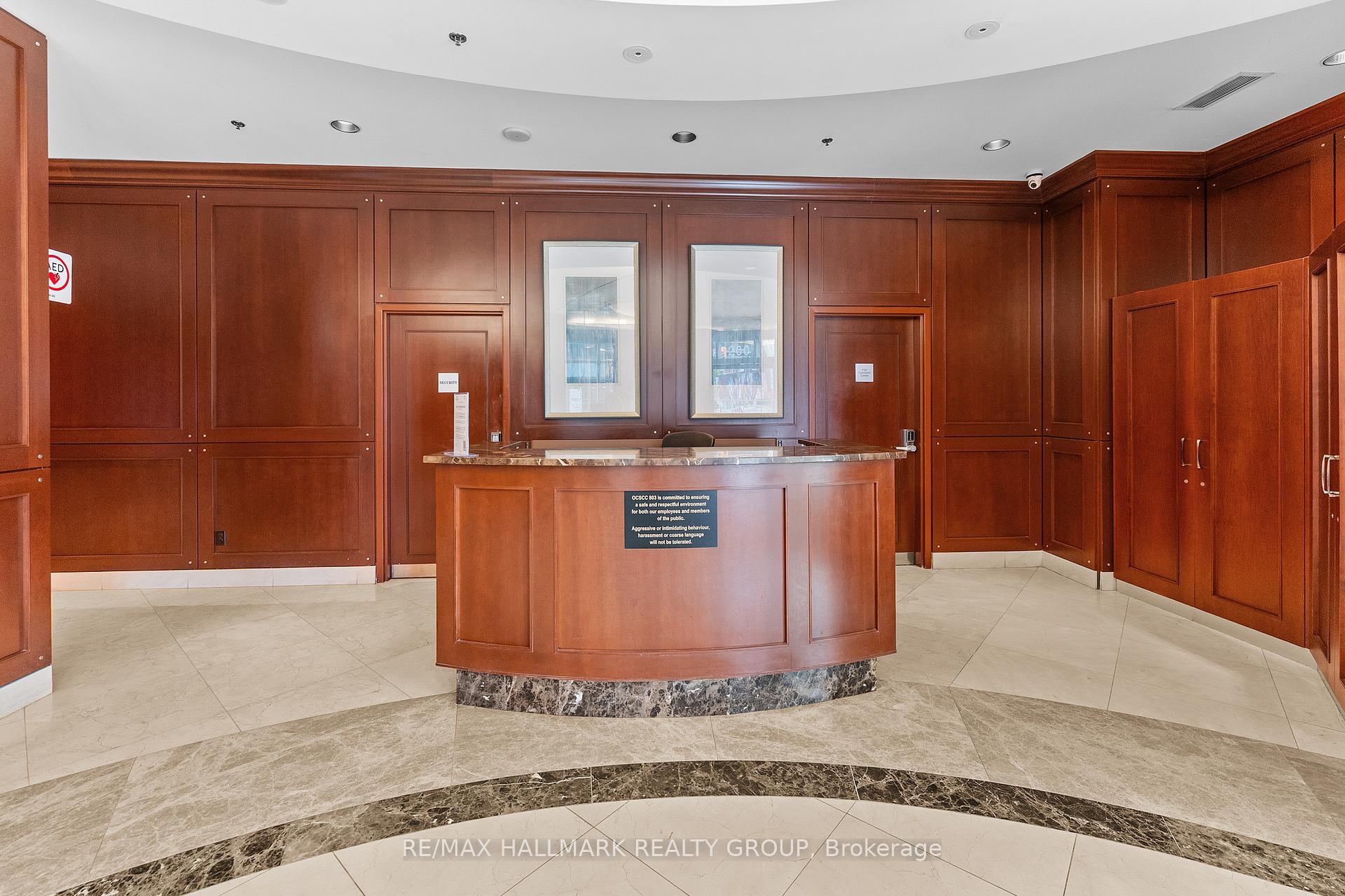 200 Rideau Street 1702, Lower Town - Sandy Hill, ON K1N 5Y1