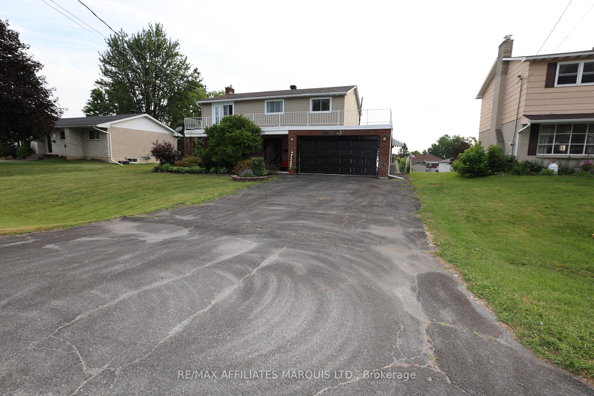 3453 Bruce Street, South Stormont, ON K6K 1M8