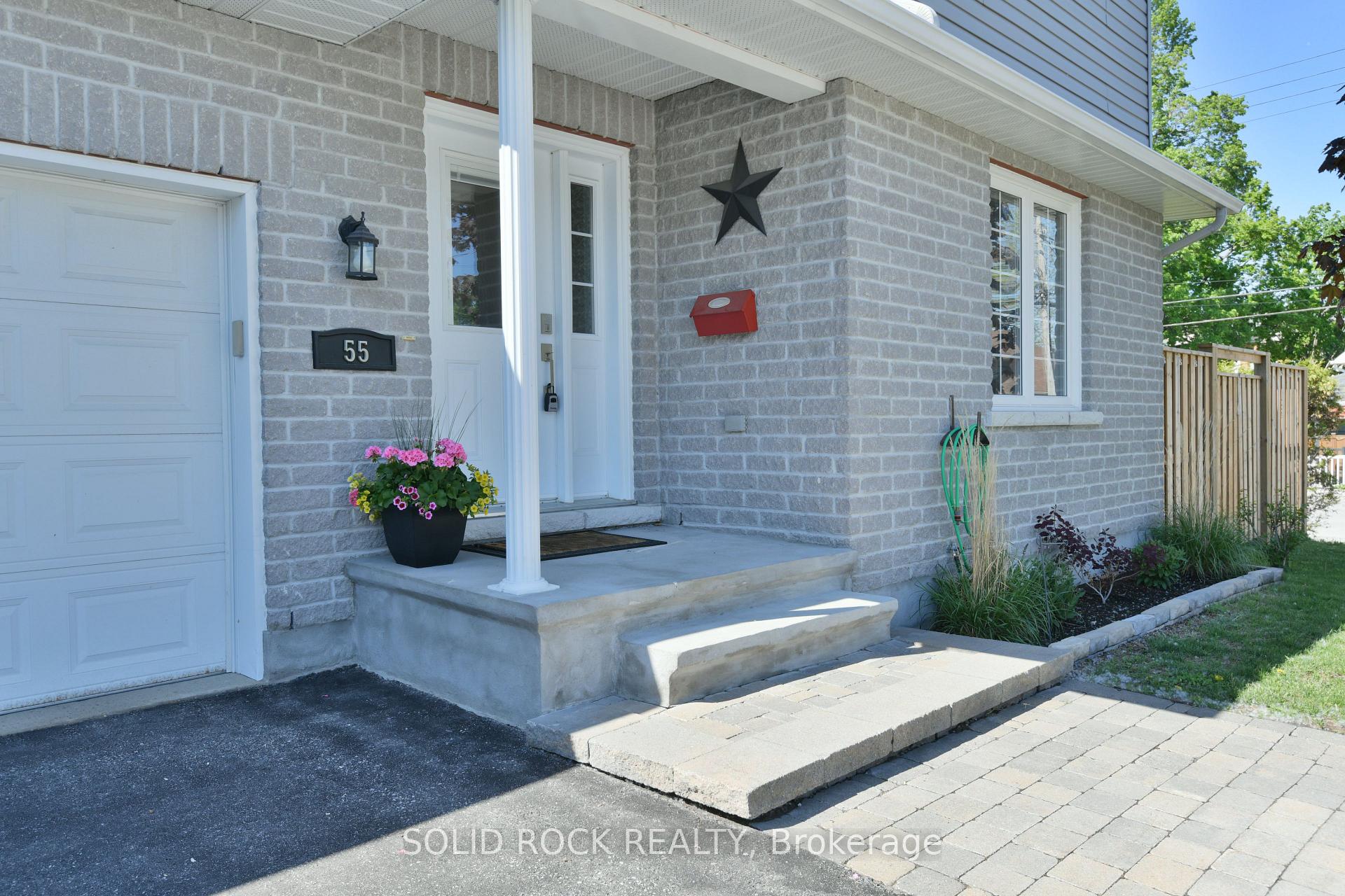 55 Woodward Street, Carleton Place, ON K7C 2X3