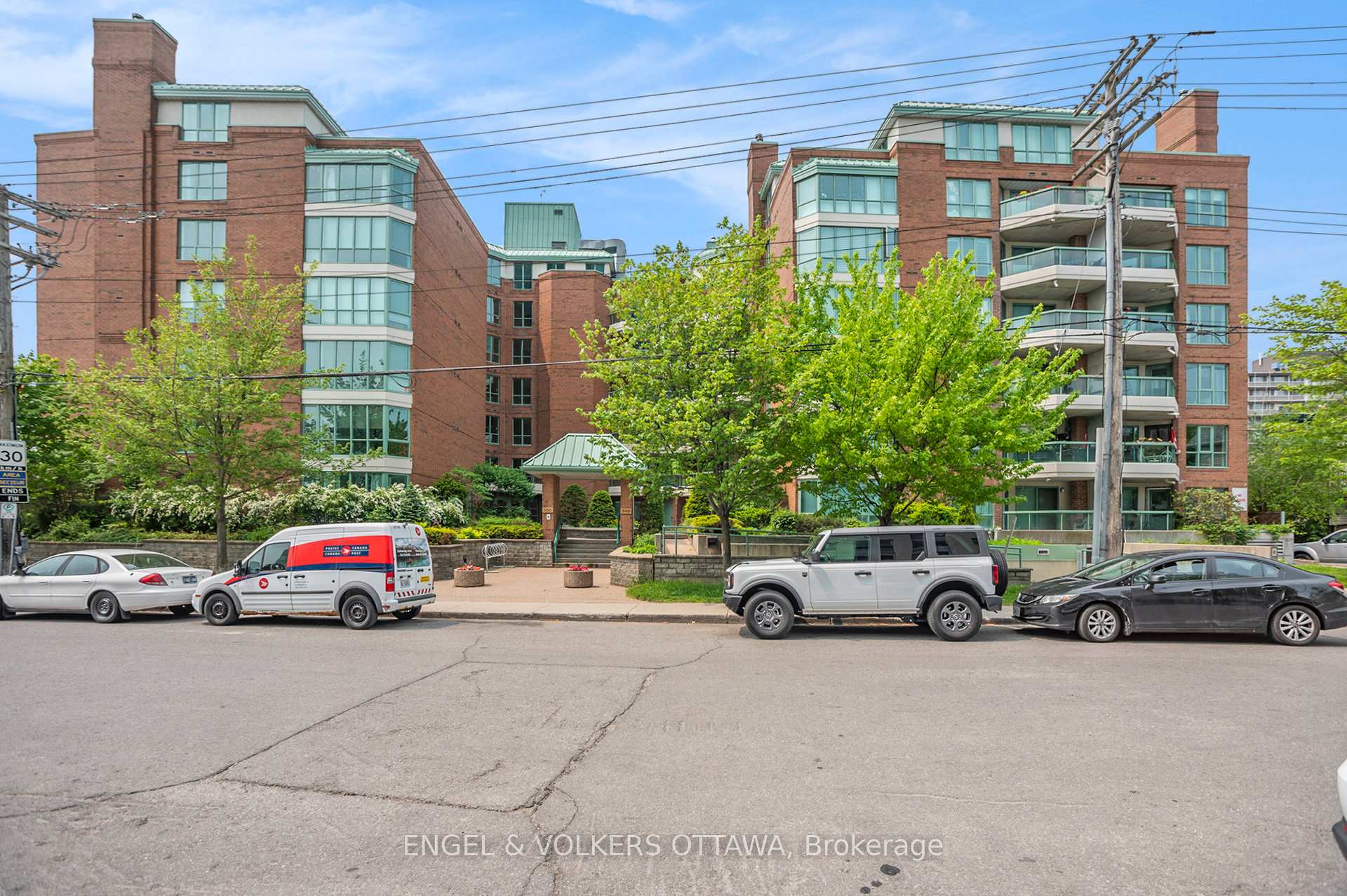 550 Cambridge Street S 507, Dows Lake - Civic Hospital and Area, ON K1S 5N3