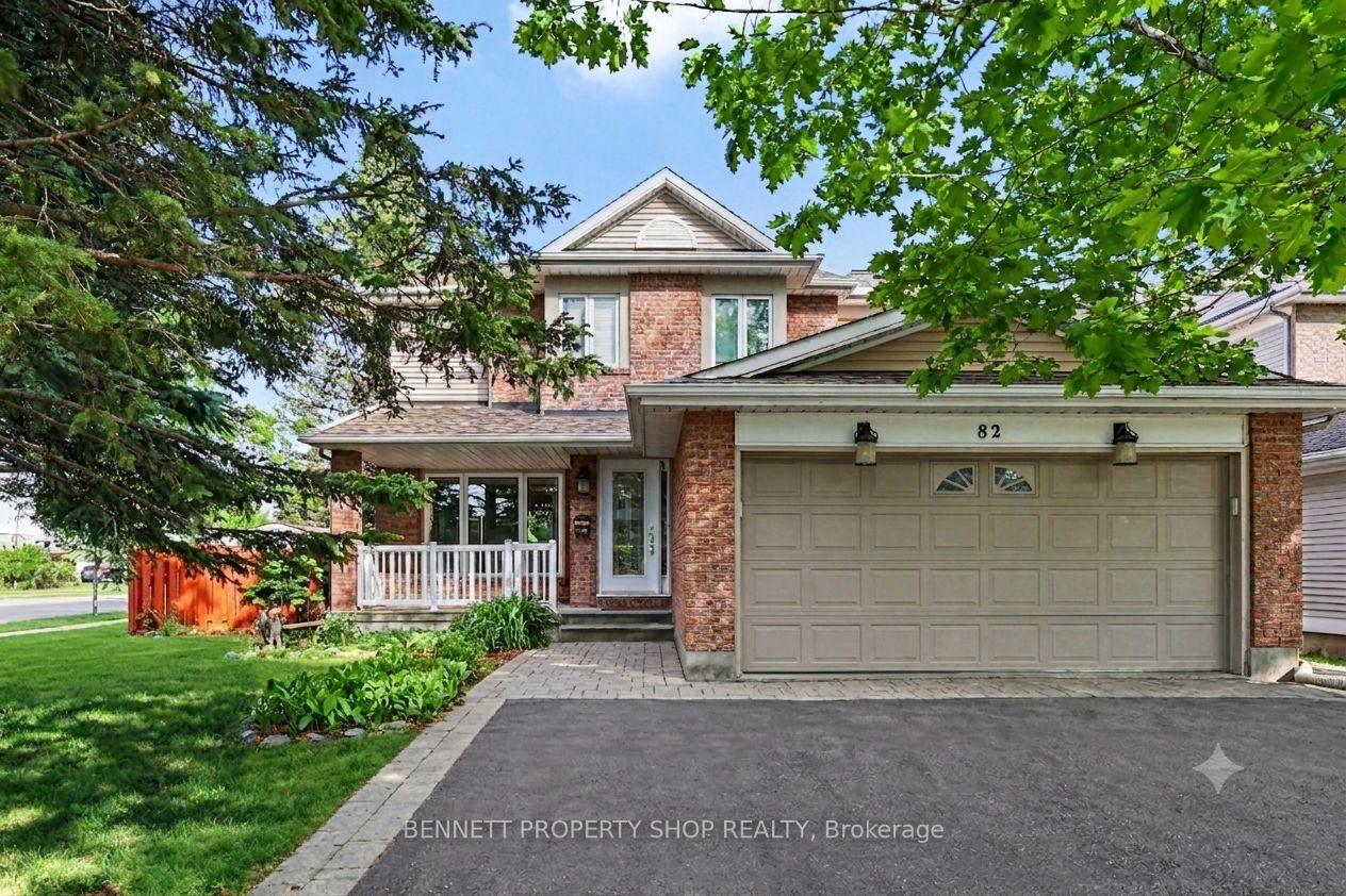 82 Emerald Meadows Drive, Kanata, ON K2M 2L6