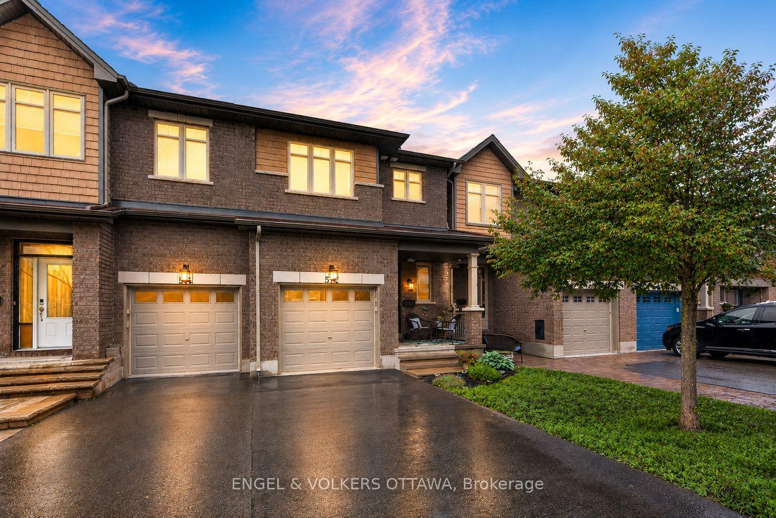 512 Knotridge Street, Orleans - Convent Glen and Area, ON K1W 0C7