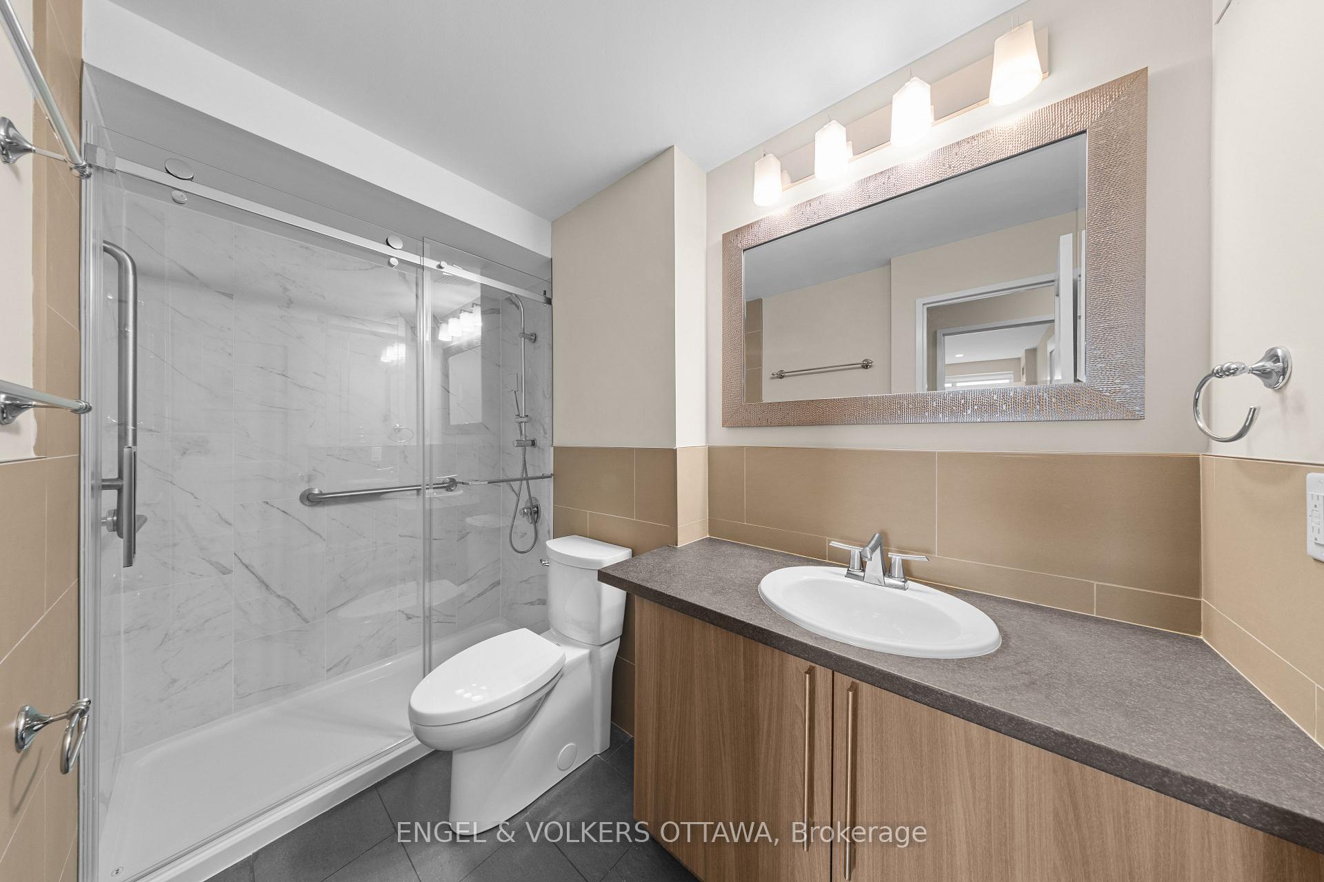 205 Bolton Street 304, Lower Town - Sandy Hill, ON K1N 1K7