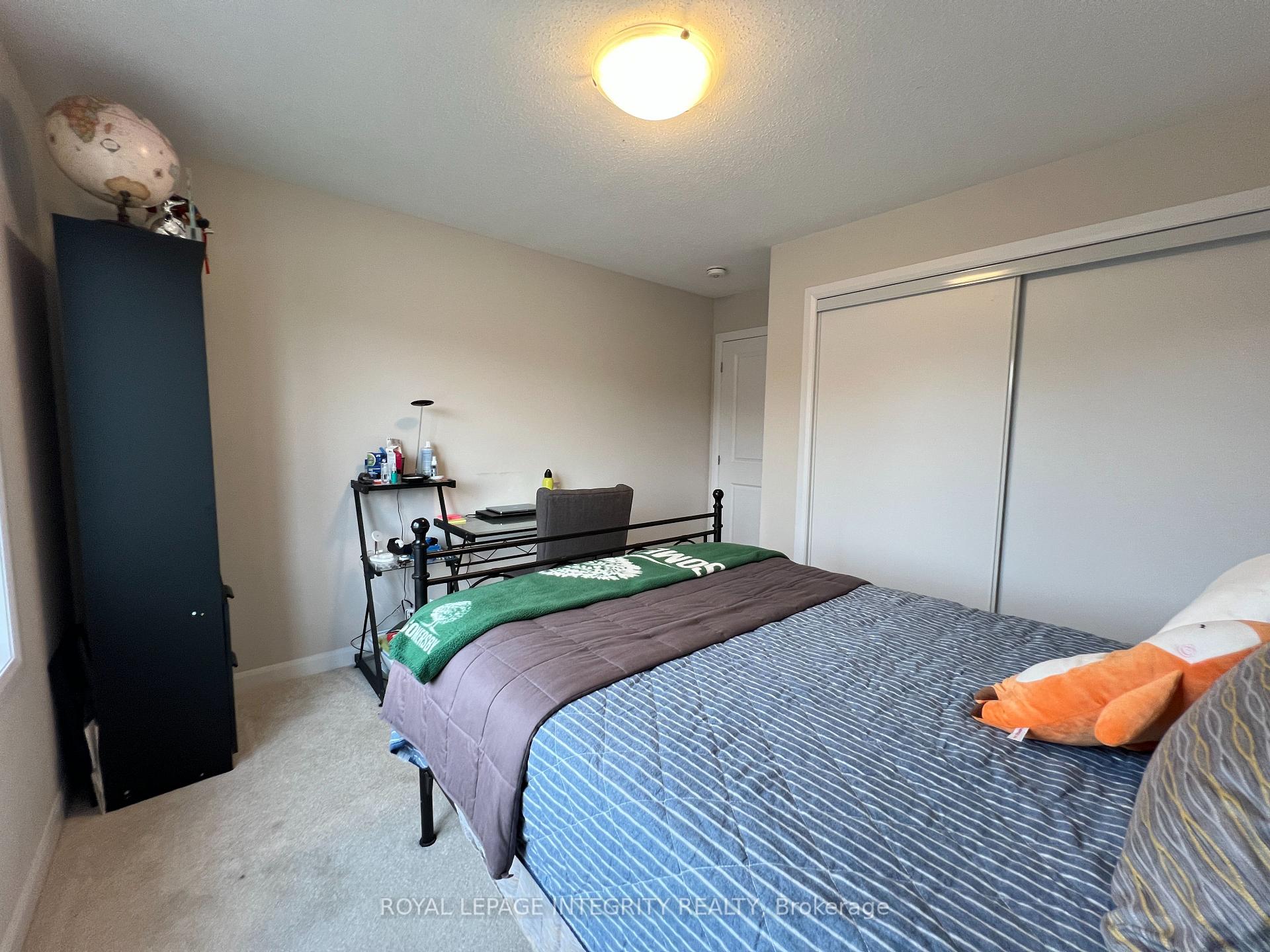 4 GLENARDEN Court, South of Baseline to Knoxdale, ON K2G 5V9