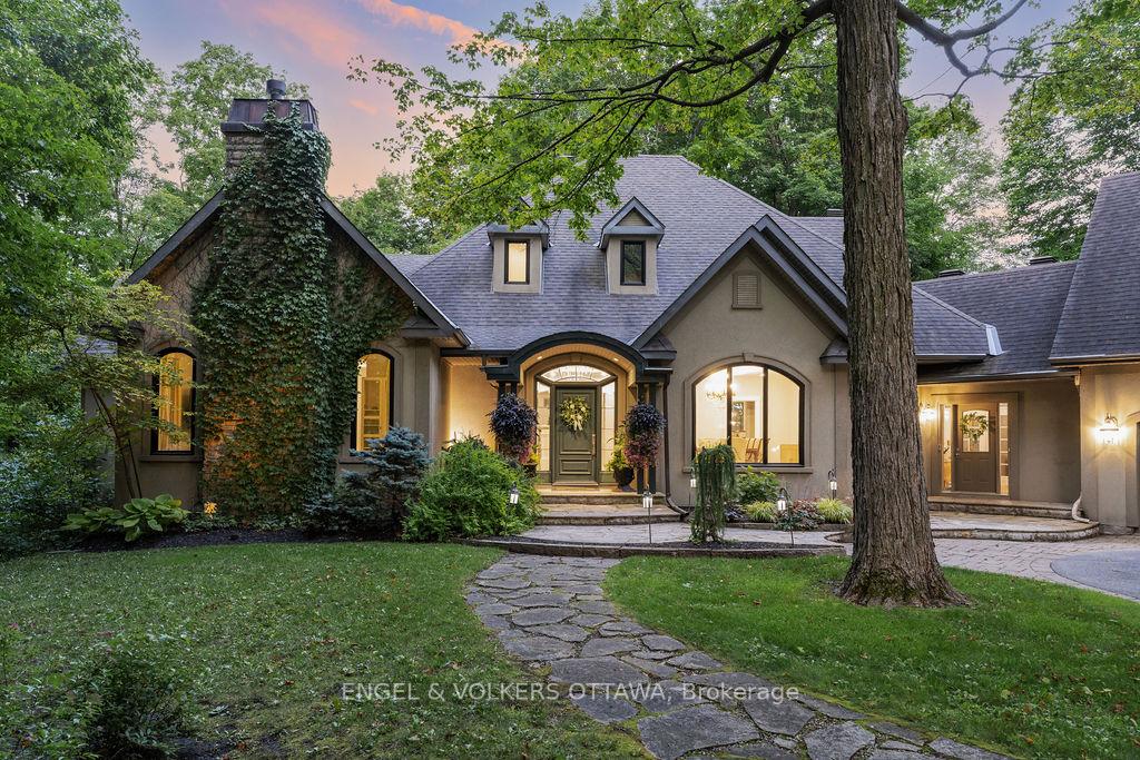 1412 HOUSTON Crescent, Kanata, ON K2W 1B6