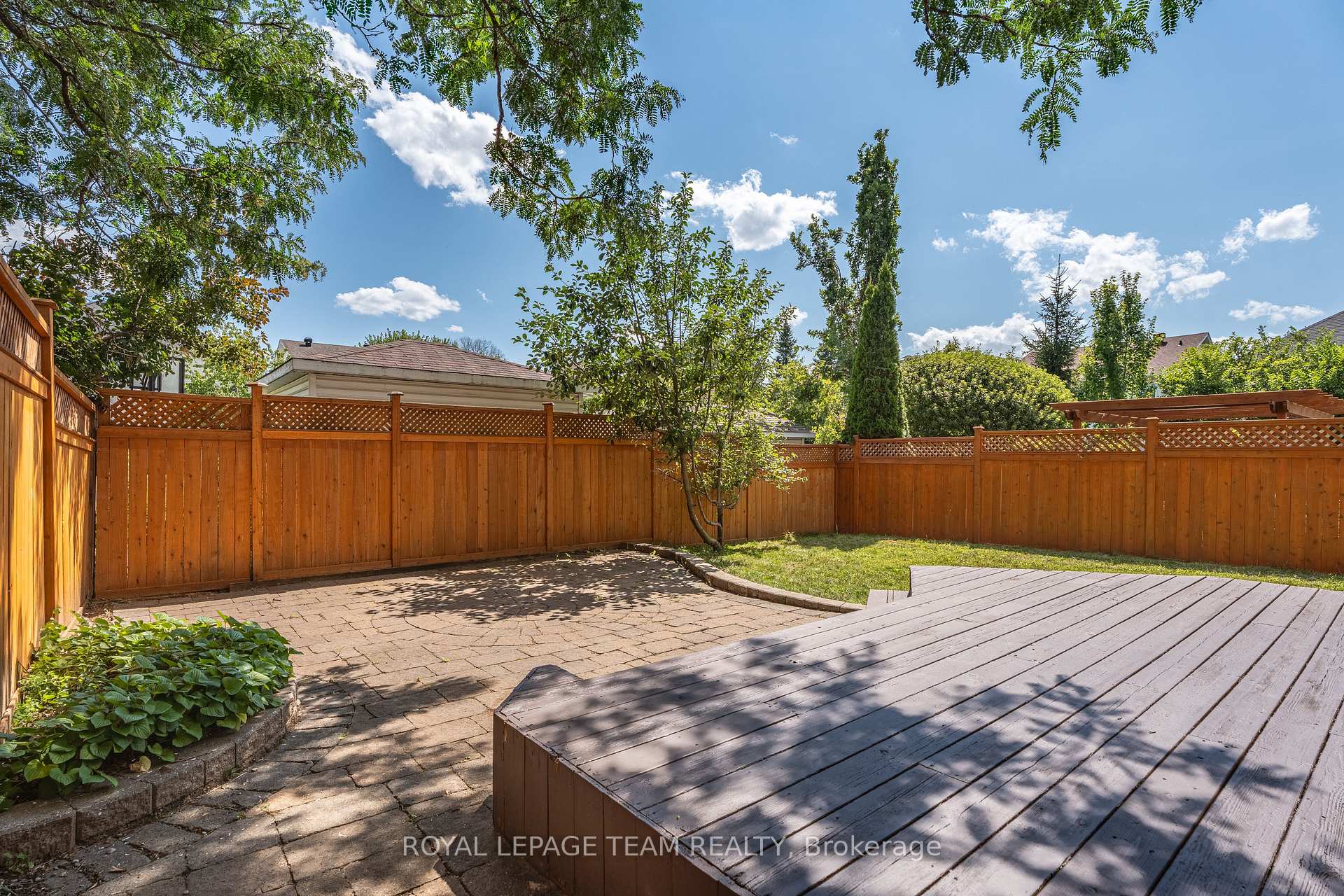 28 Borealis Crescent, Overbrook - Castleheights and Area, ON K1K 4T4