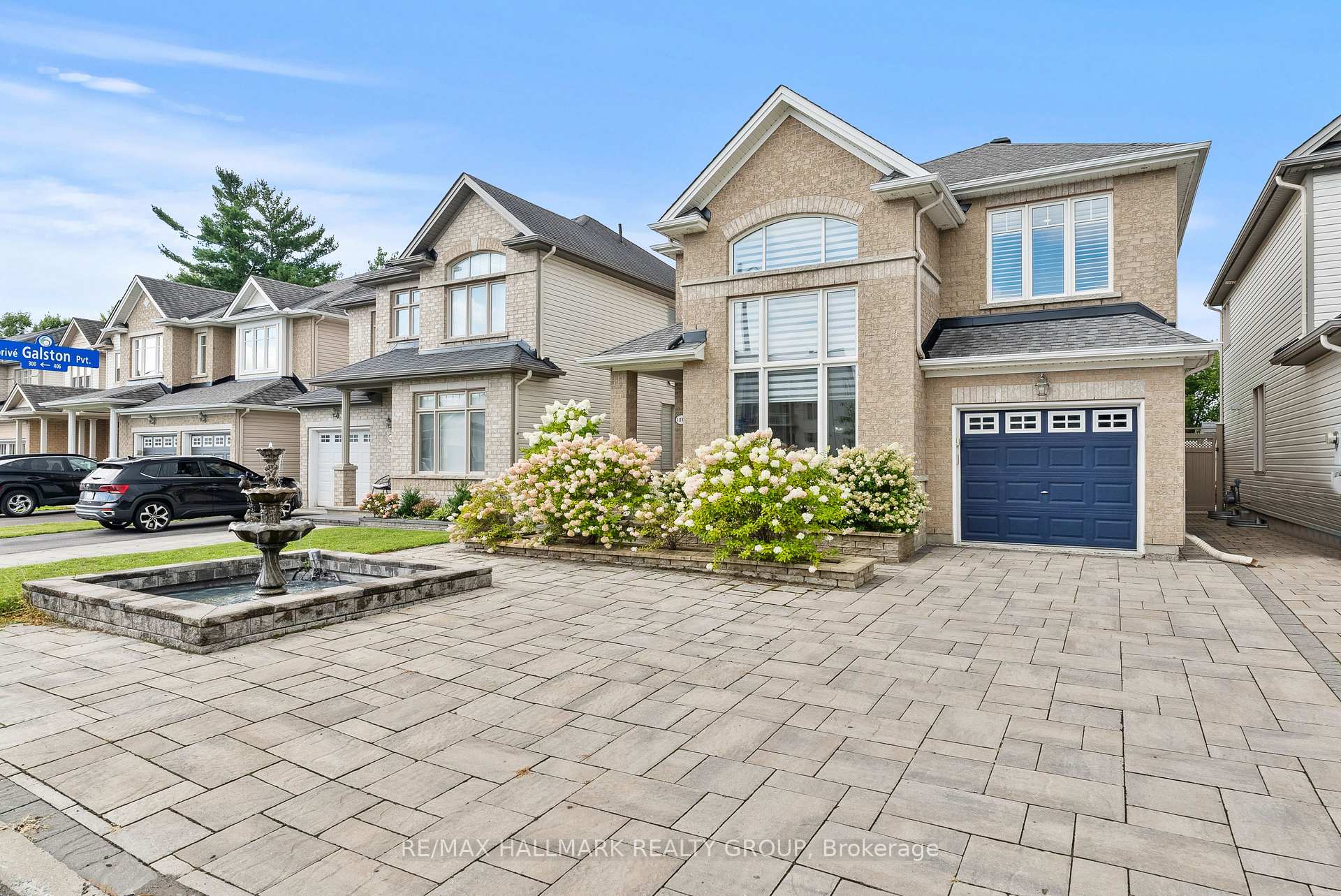 1217 Glenlivet Avenue, Orleans - Convent Glen and Area, ON K1W 0G3