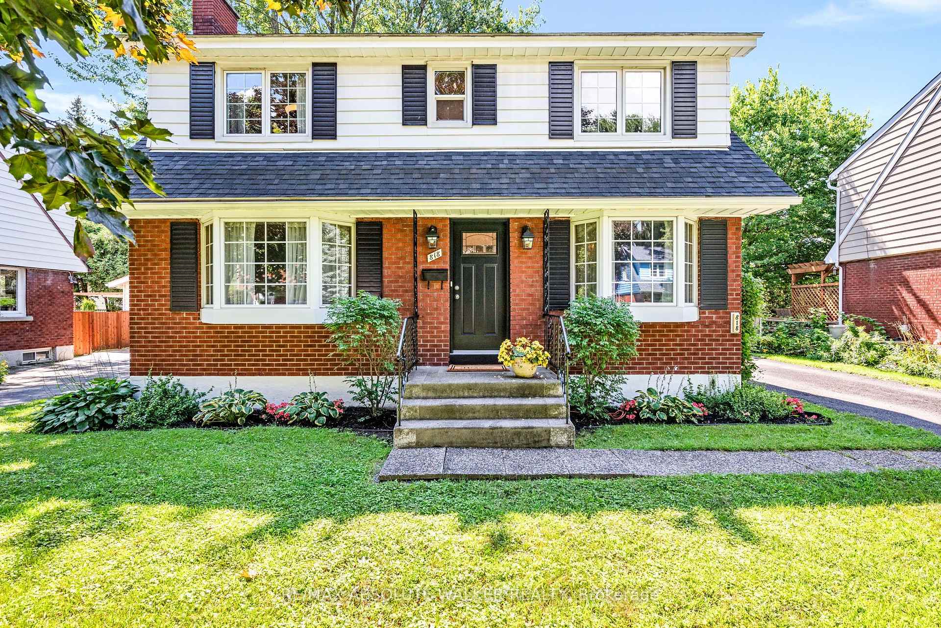 818 Colson Avenue, Elmvale Acres and Area, ON K1G 1R7