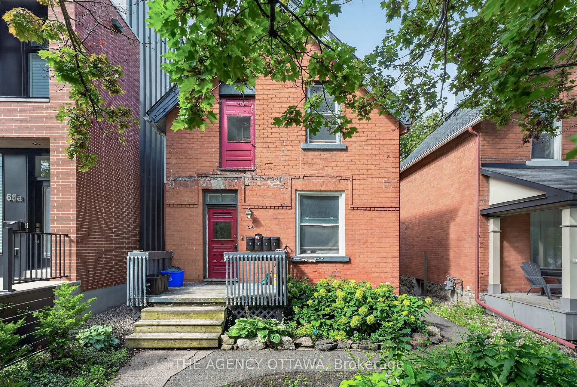 64 Bayswater Avenue, West Centre Town, ON K1Y 2E9