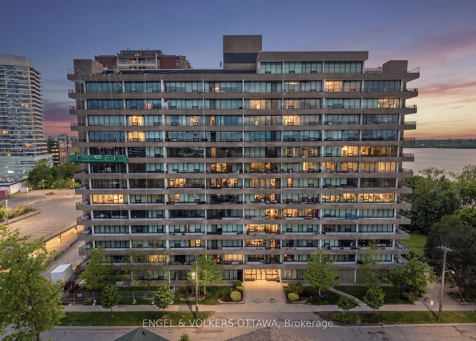 370 Dominion Avenue EX2, Carlingwood - Westboro and Area, ON K2A 3X4
