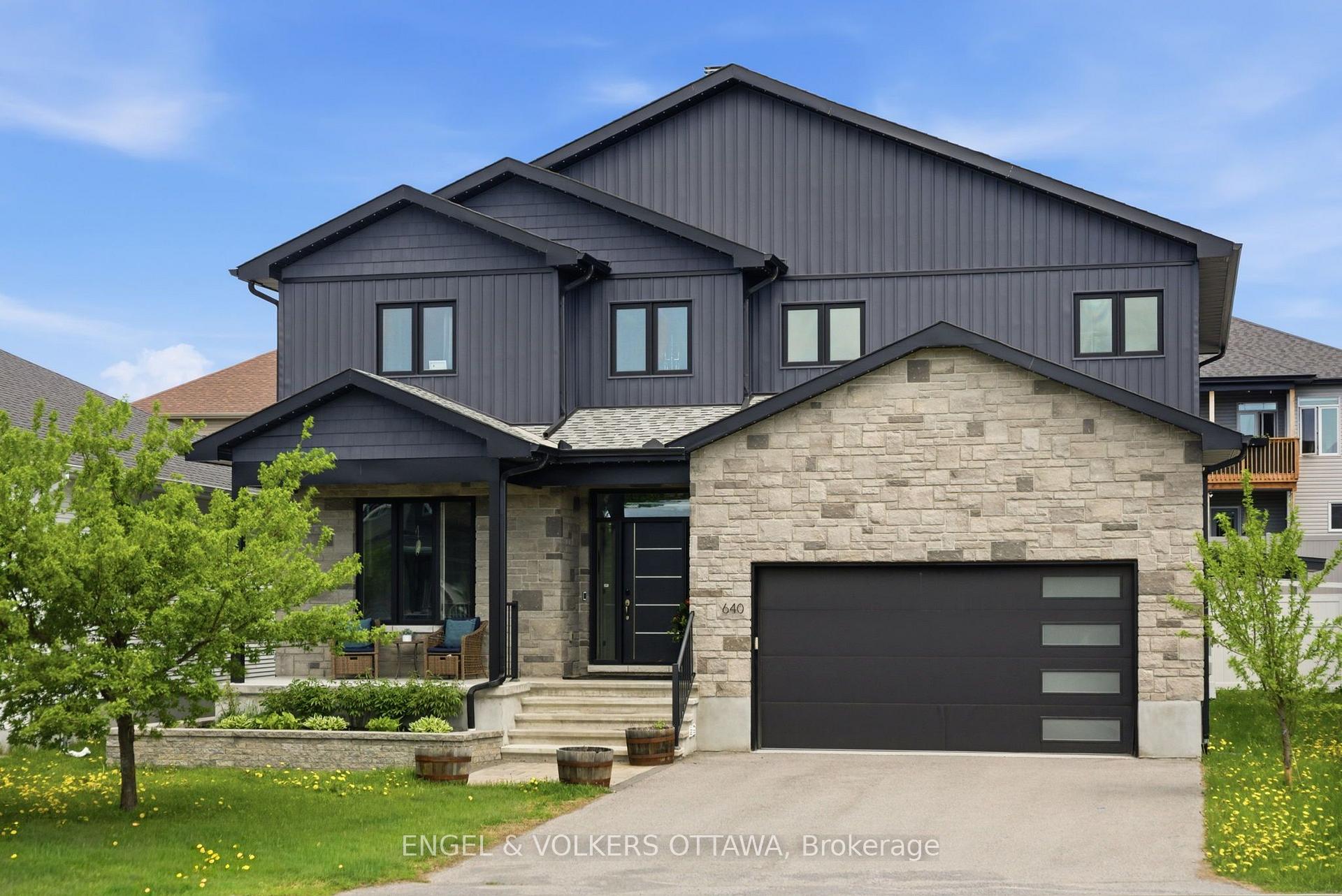 640 Meadowridge Circle, Carp - Huntley Ward, ON K0A 1L0